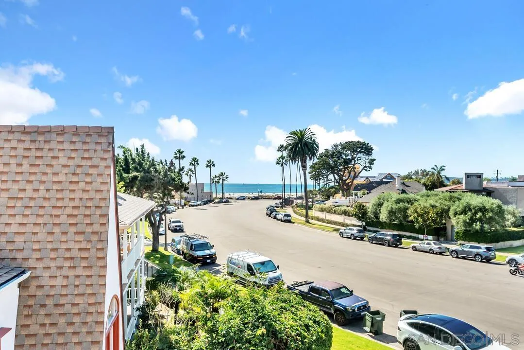 https://cdn.realtyfeed.com/cdn/127/260025242/fb190a97ab0480e95d54592bf8fb23b8.webp