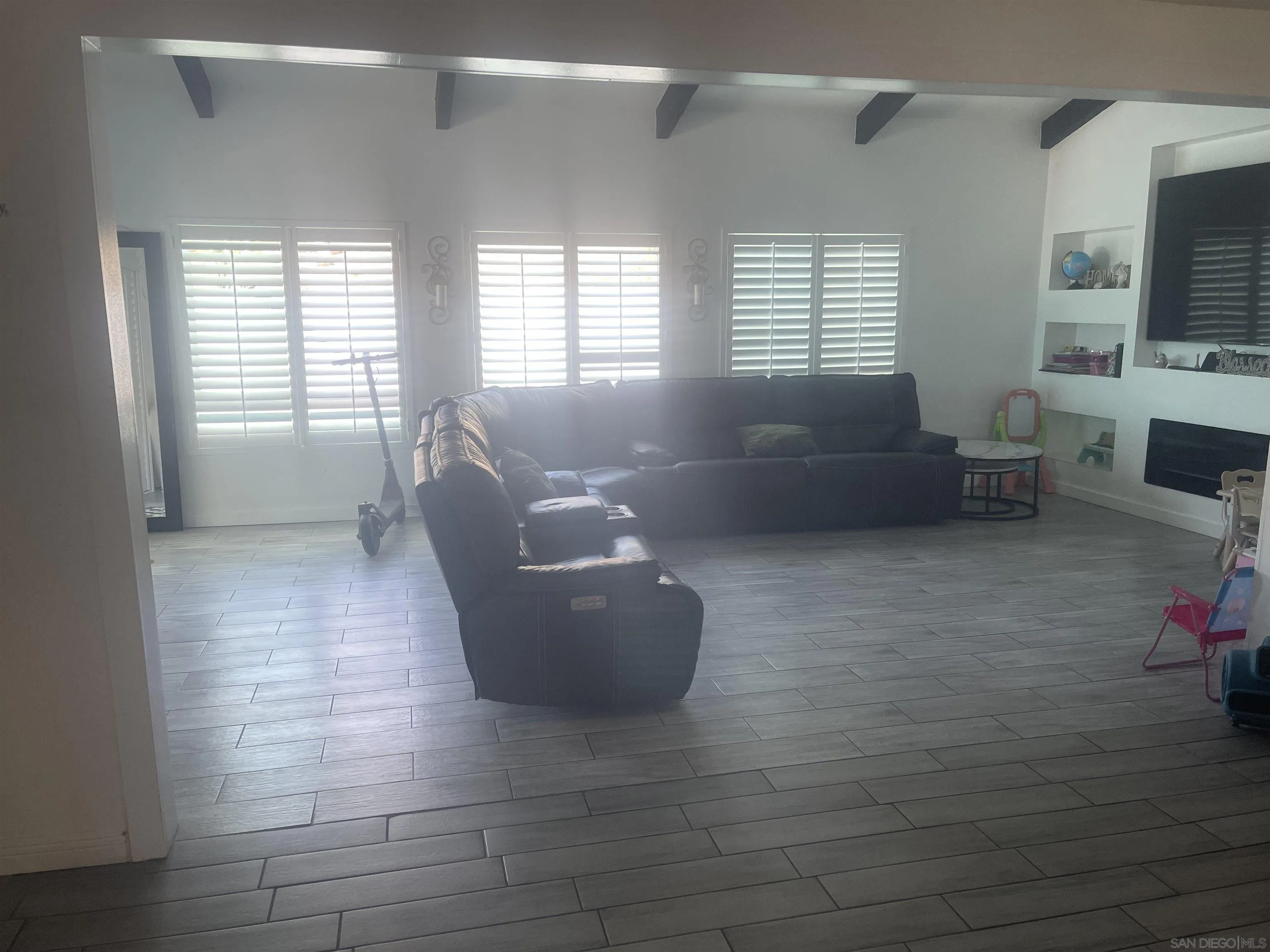 https://cdn.realtyfeed.com/cdn/127/260025249/cd26e2a3d80ce823e828bc81484b35d1.webp