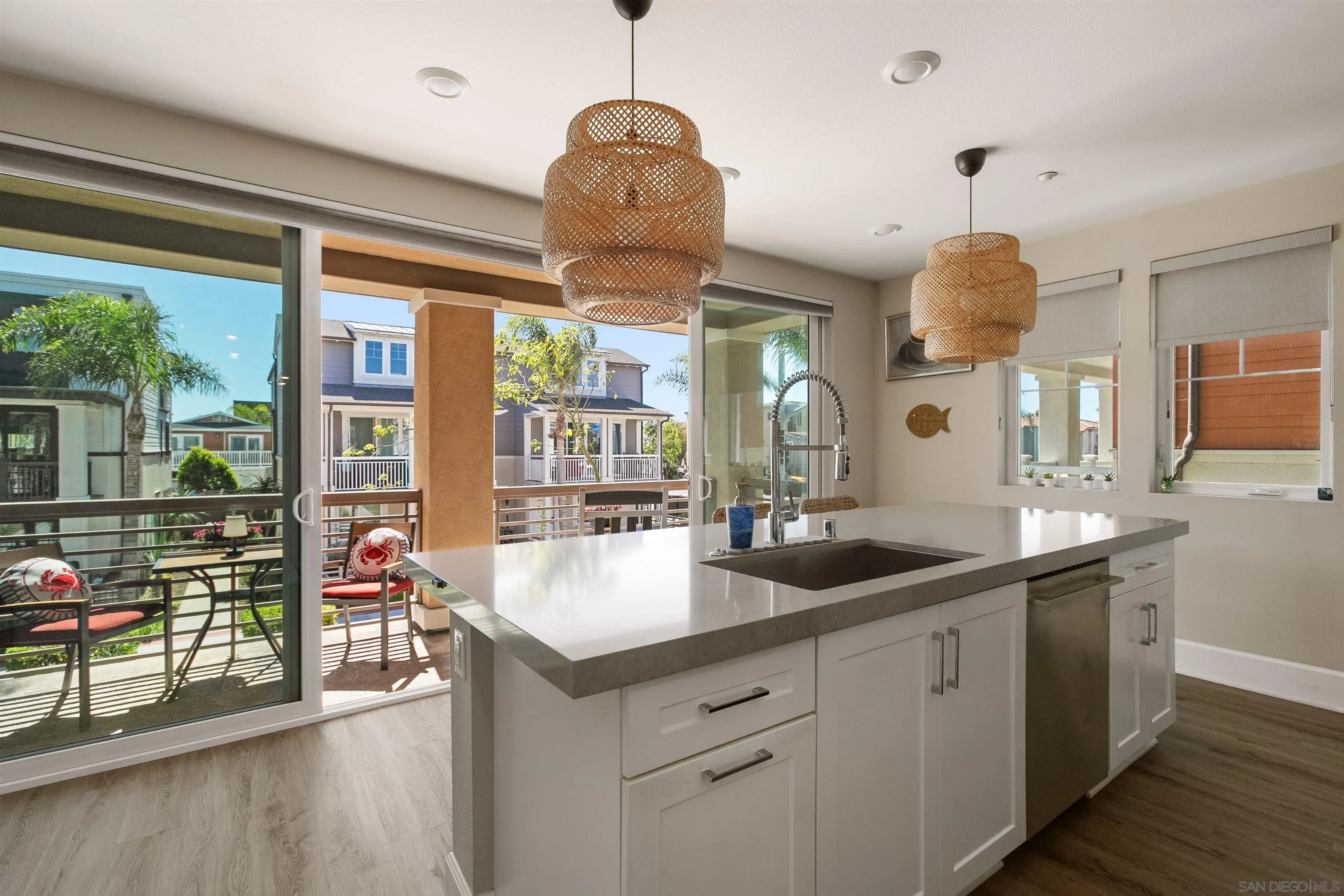 https://cdn.realtyfeed.com/cdn/127/260025252/093f36019e6c4e4908b545040e9e200a.webp