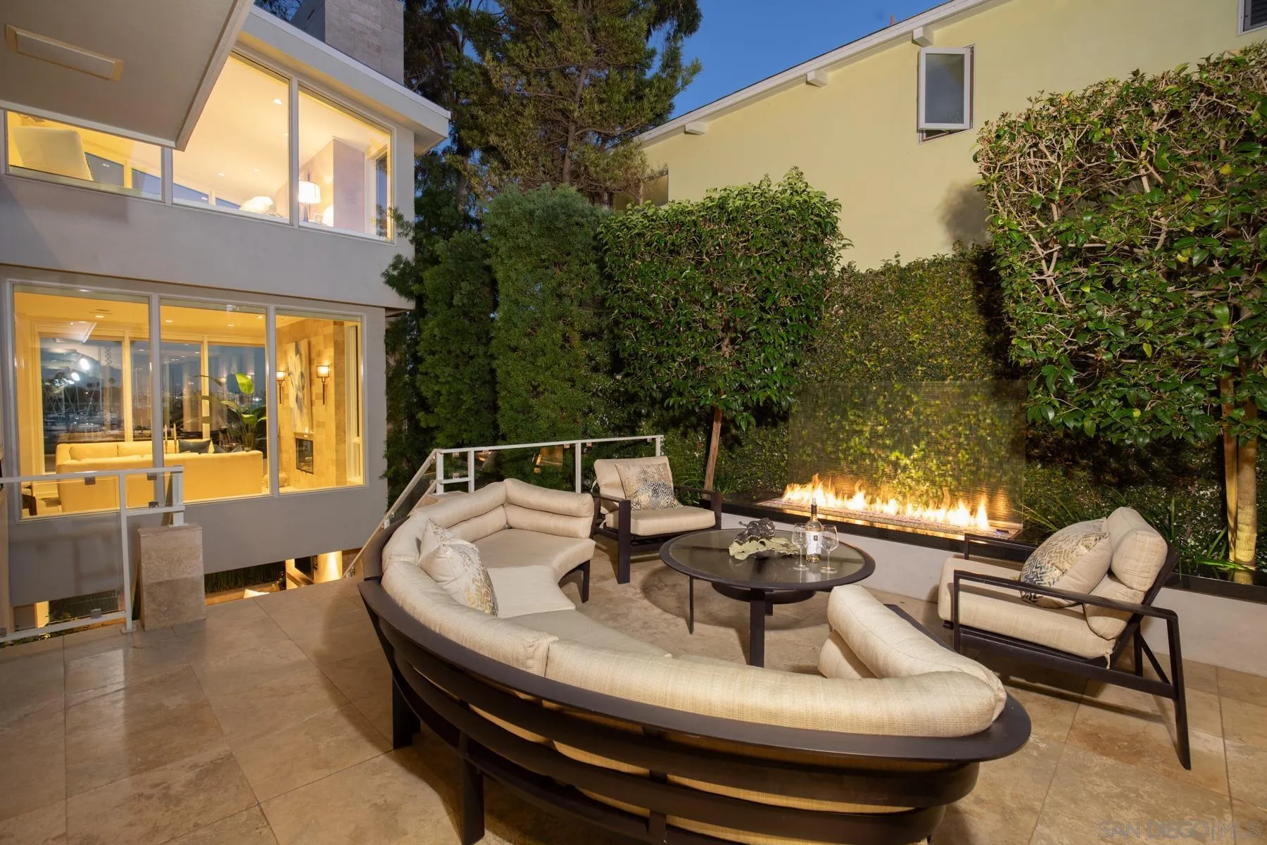 https://cdn.realtyfeed.com/cdn/127/260025255/1bae4fe137d504fcdda5812d427d48d5.webp
