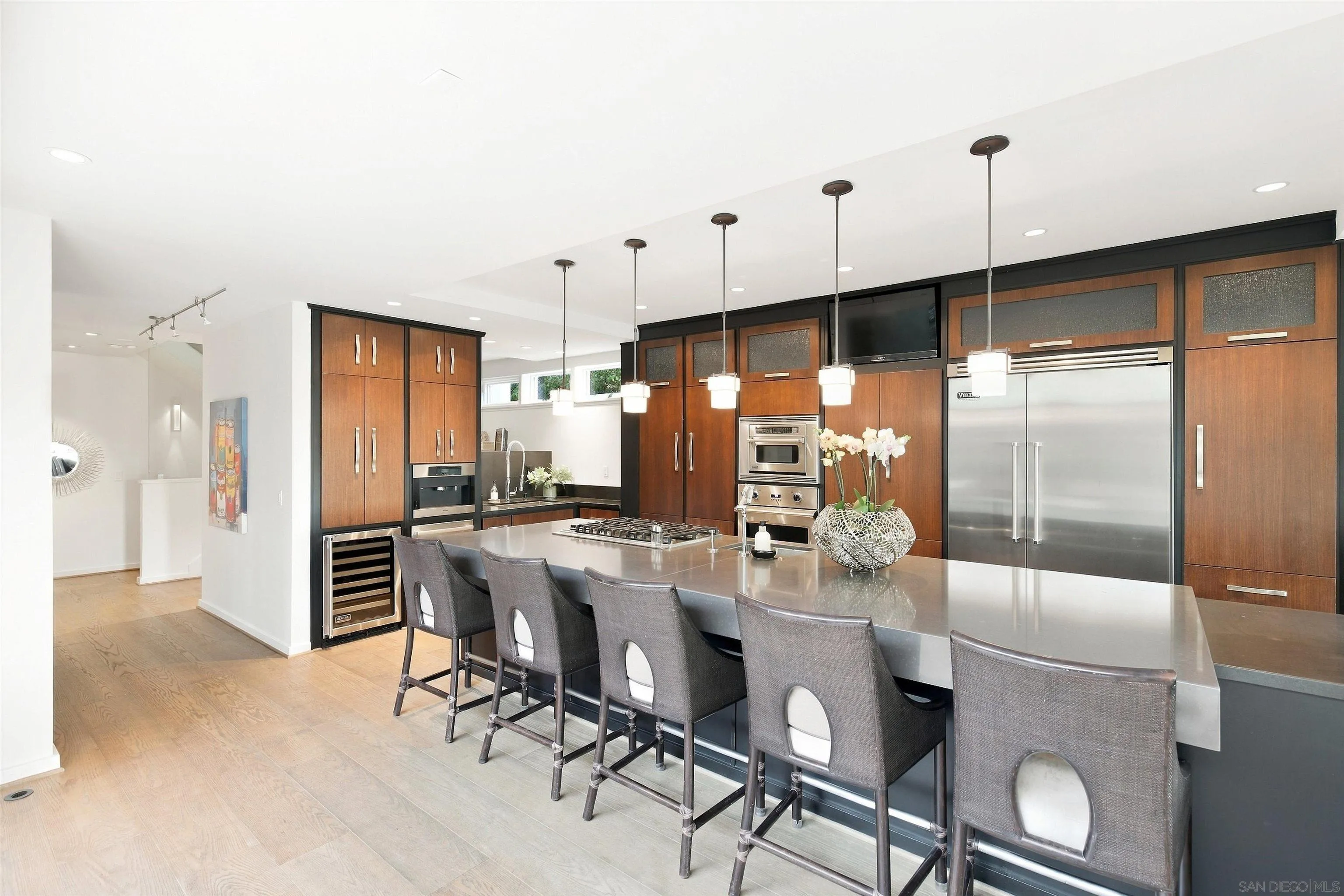 https://cdn.realtyfeed.com/cdn/127/260025255/40b913873292bc08bac5bbf2b5f0e322.webp