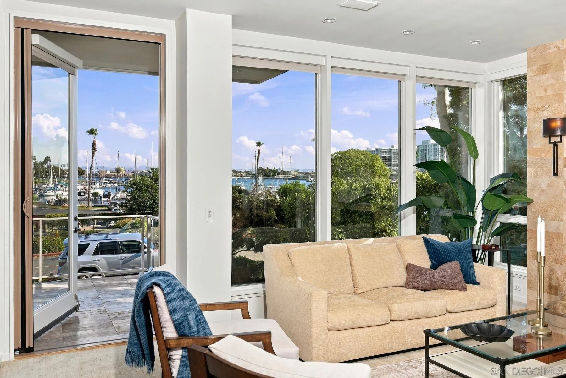 https://cdn.realtyfeed.com/cdn/127/260025255/41c3a7aa7a441fb253a795d76a26ada4.webp