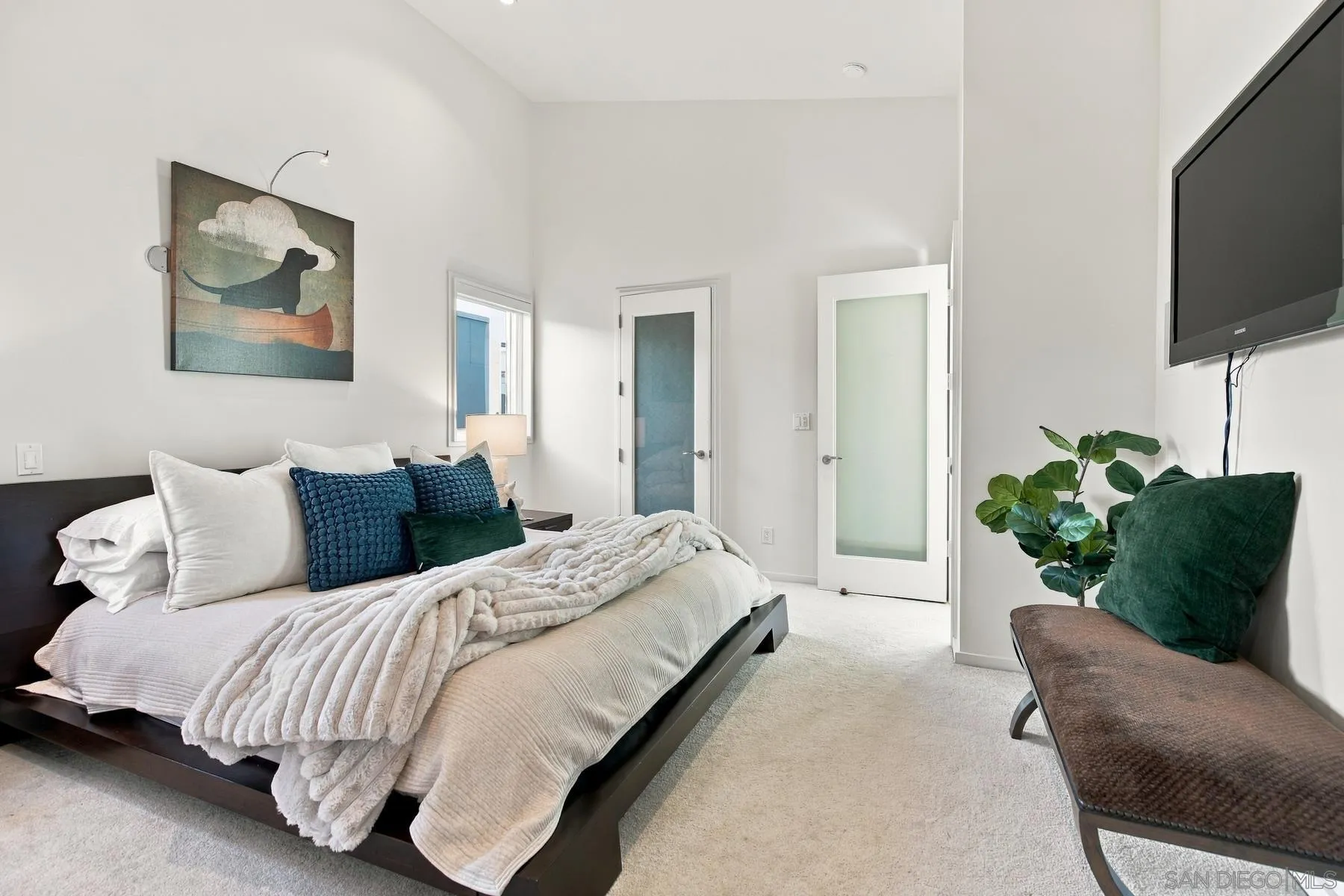 https://cdn.realtyfeed.com/cdn/127/260025255/f2dc3e855c1be75fca39ce1c71fa0243.webp