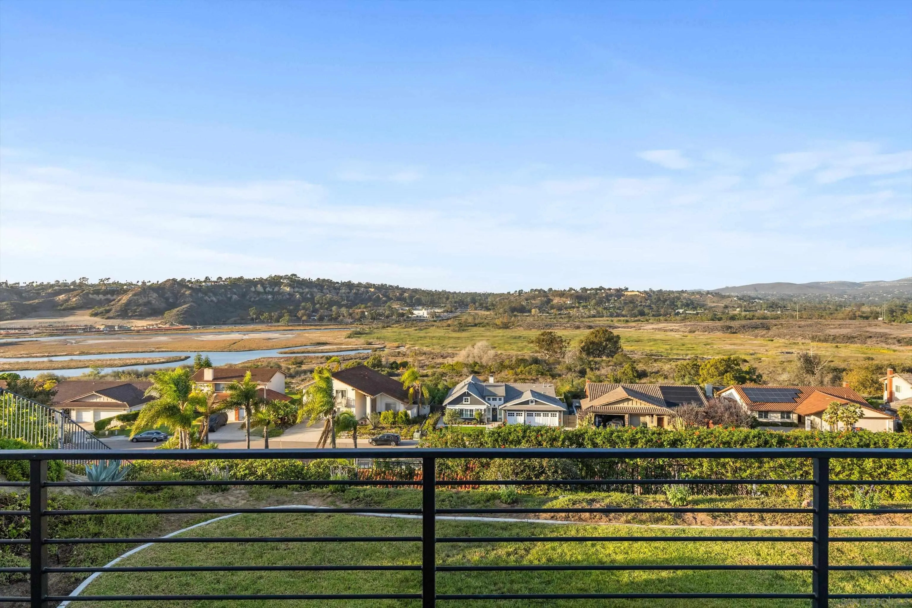 https://cdn.realtyfeed.com/cdn/127/260025256/158393cb24cc8a950aa4d6fed524c62d.webp