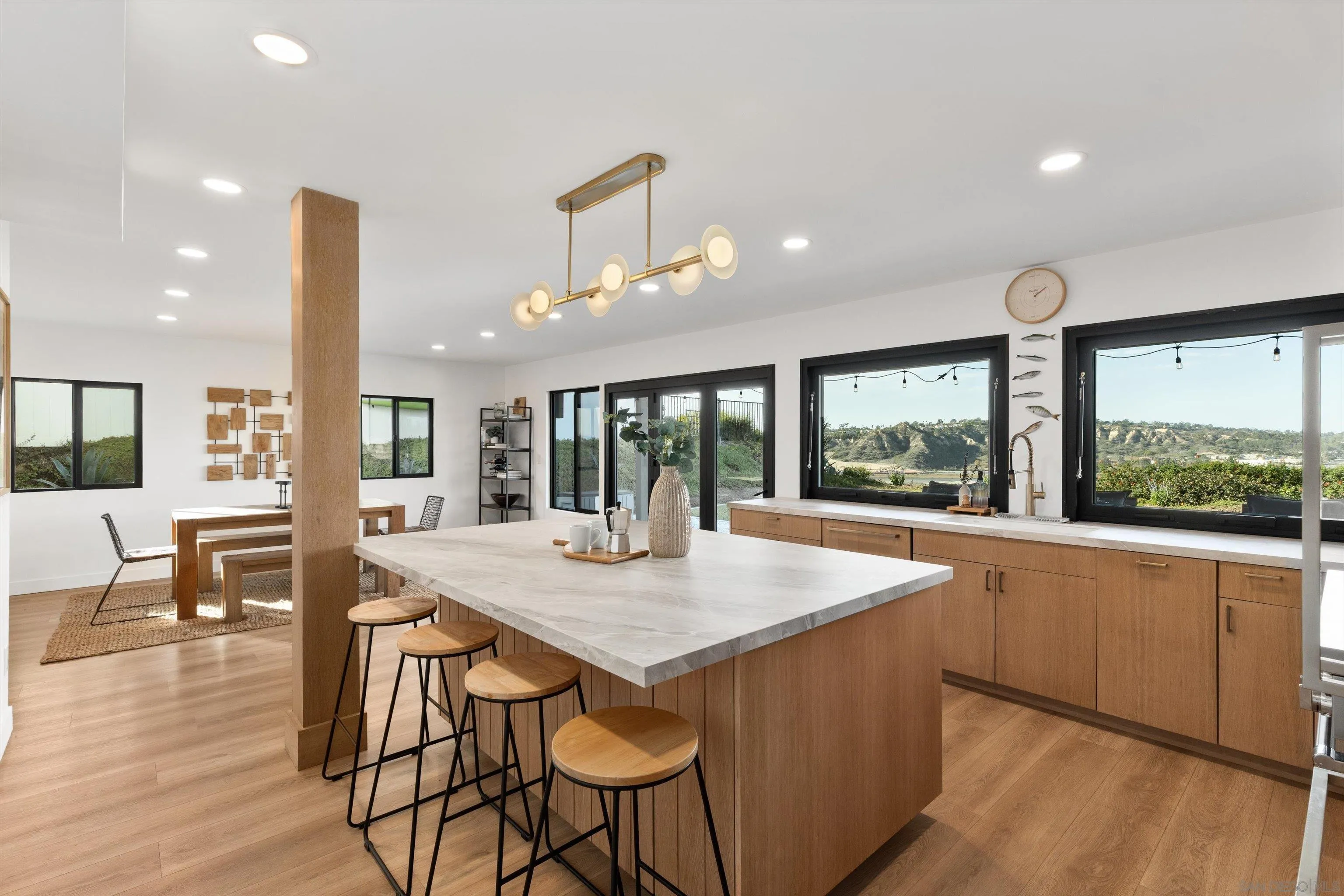 https://cdn.realtyfeed.com/cdn/127/260025256/19fdf0625d300ceb1b9445c2eedf097a.webp