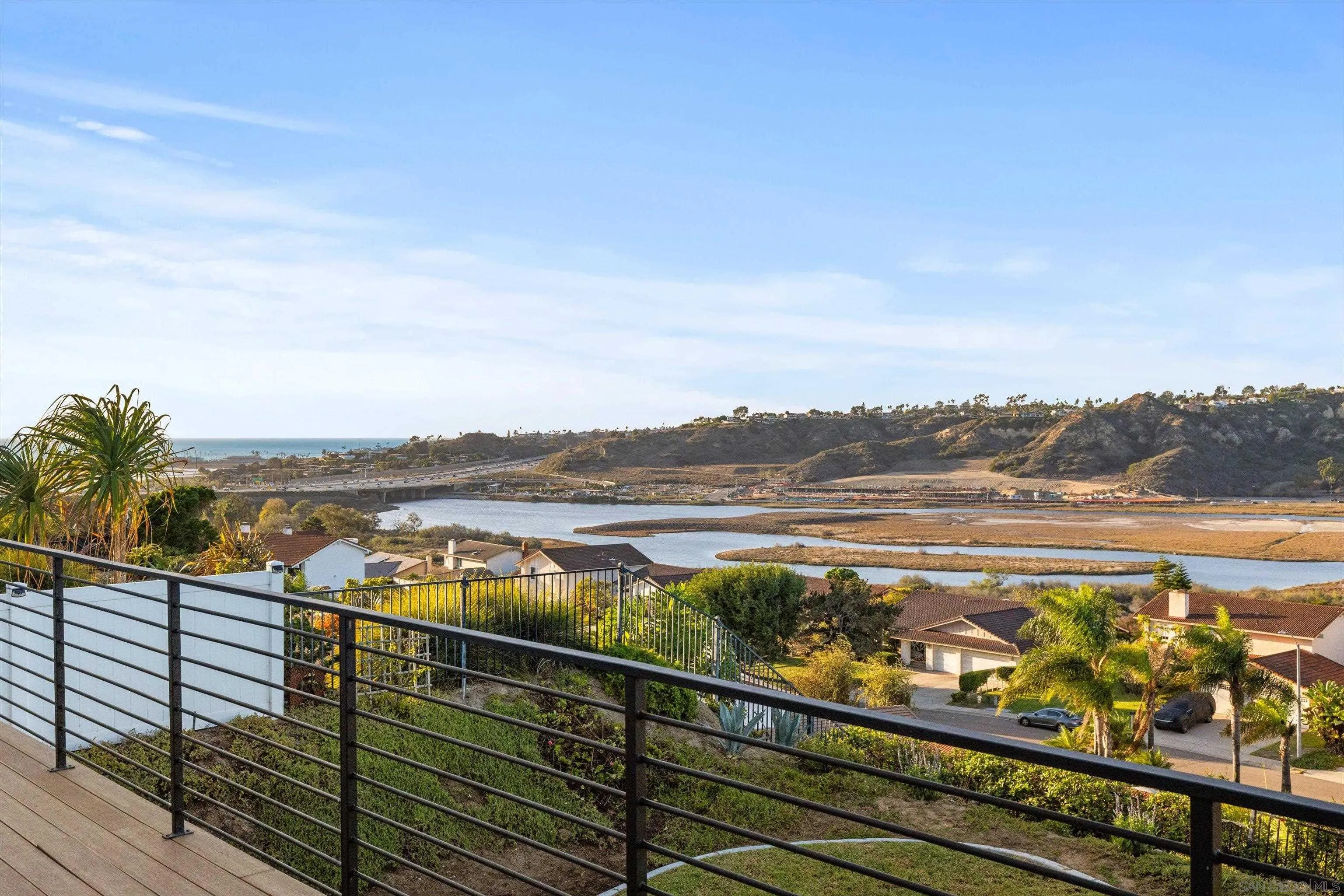 https://cdn.realtyfeed.com/cdn/127/260025256/1b1cff02ff270a9b705955582e320181.webp