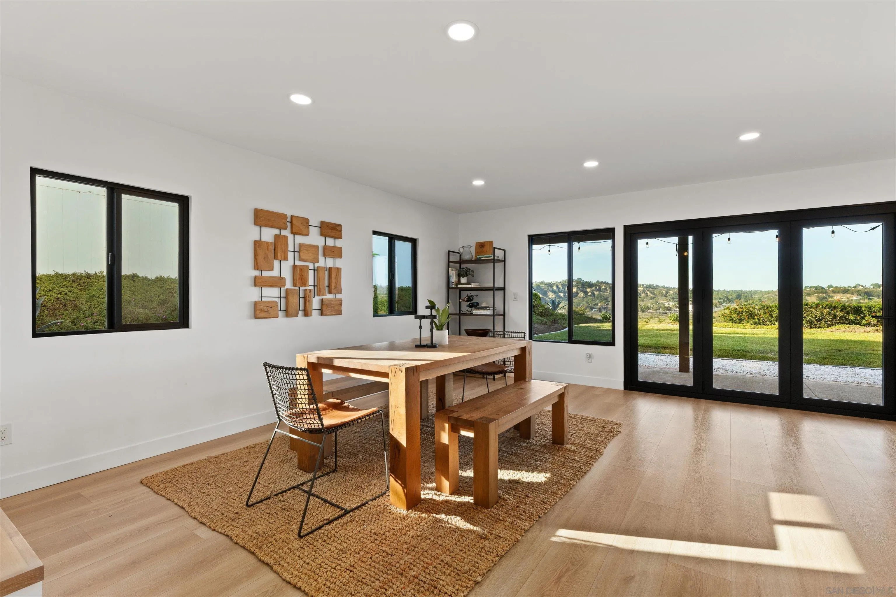 https://cdn.realtyfeed.com/cdn/127/260025256/27f143d350e8e7965601663fda6554fd.webp