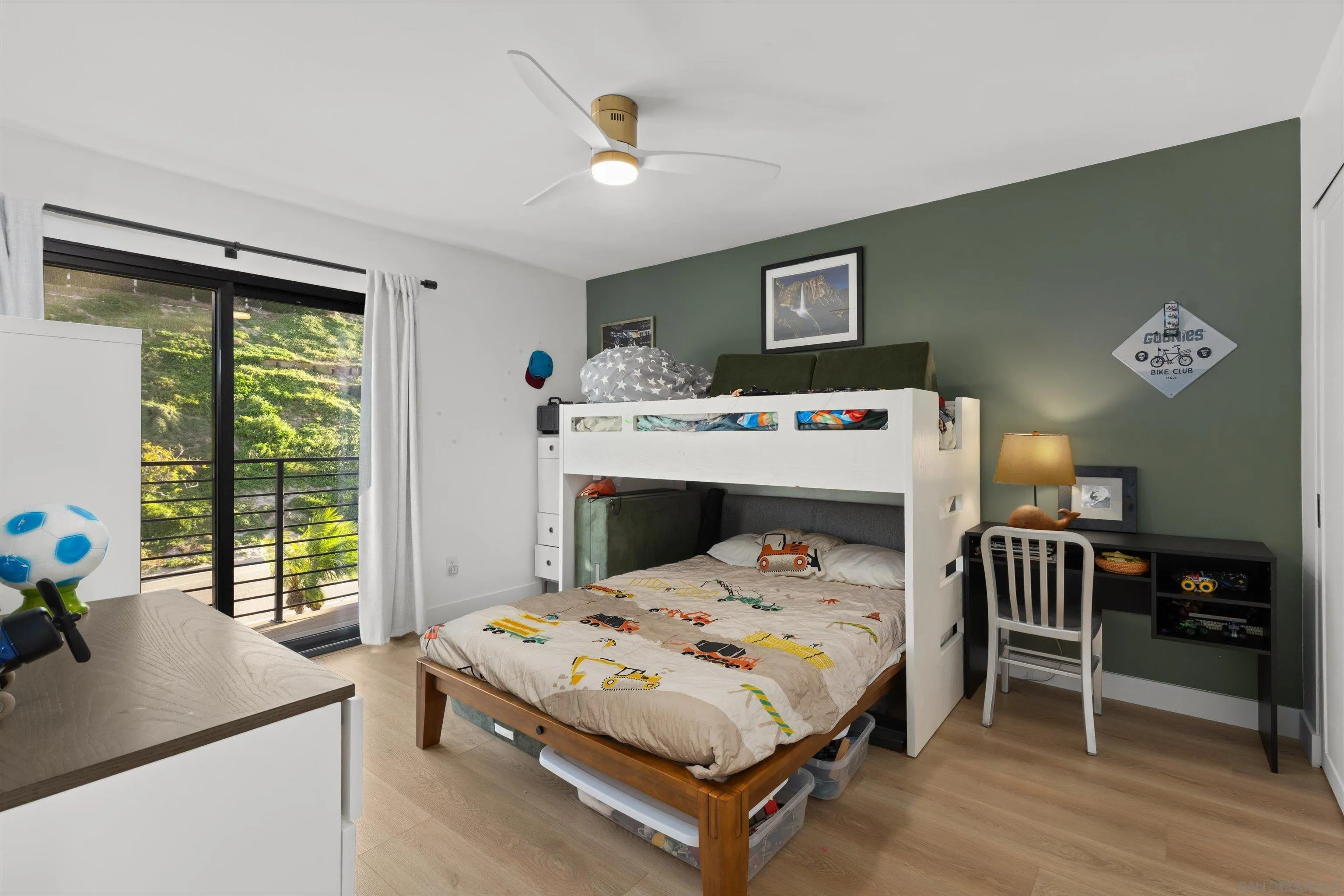 https://cdn.realtyfeed.com/cdn/127/260025256/33dbfe2aafaf8602ff231d80570b8a80.webp