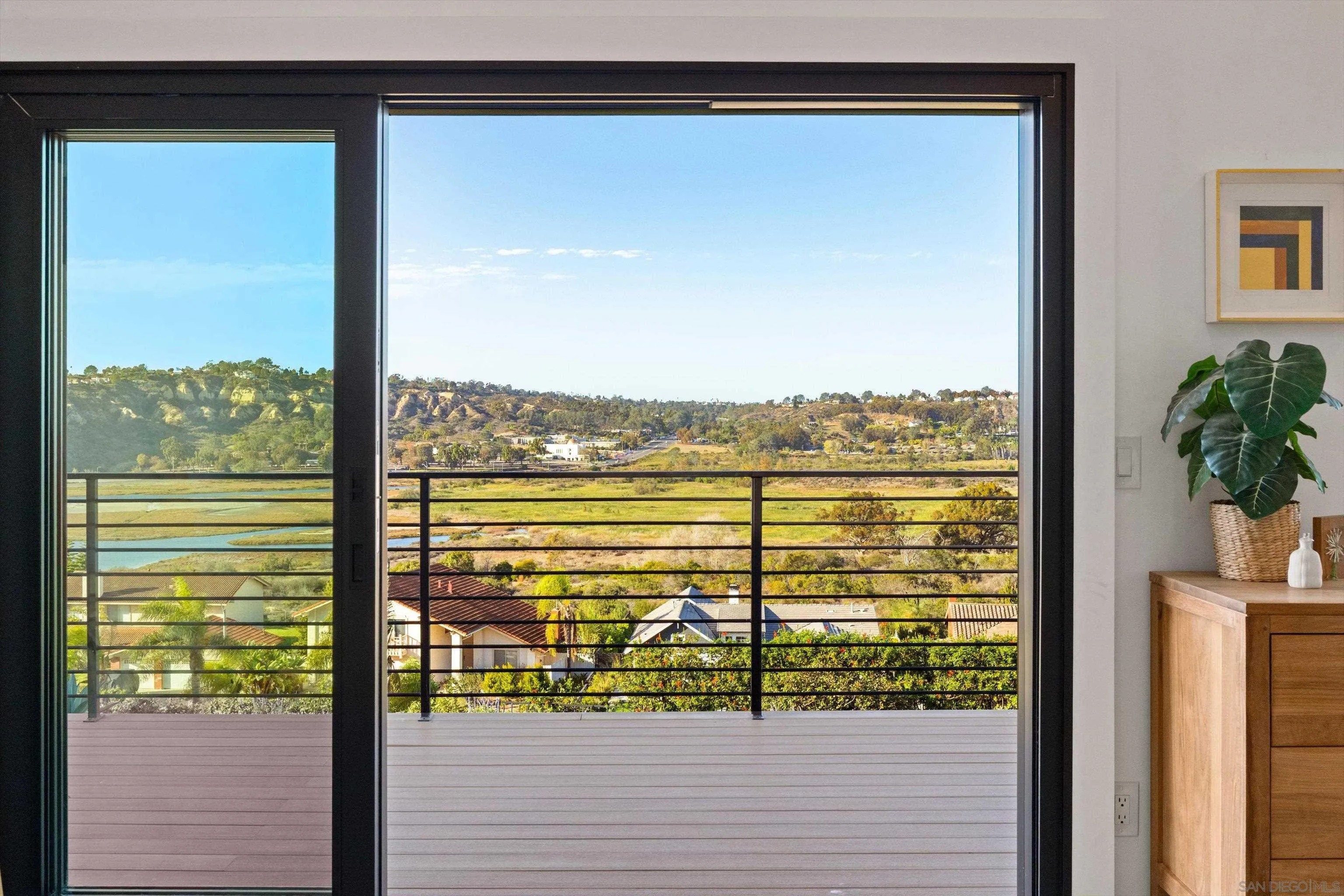 https://cdn.realtyfeed.com/cdn/127/260025256/9d7ee47fc37670feb196a18bf0b2dabf.webp