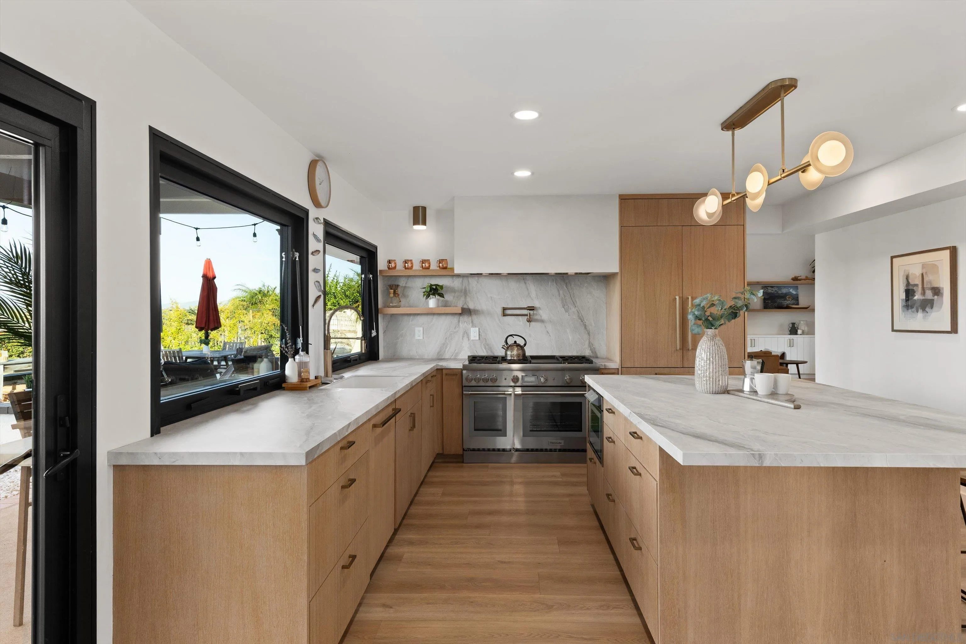 https://cdn.realtyfeed.com/cdn/127/260025256/e90475fb5b5735ab68534e5e3f56ee7e.webp
