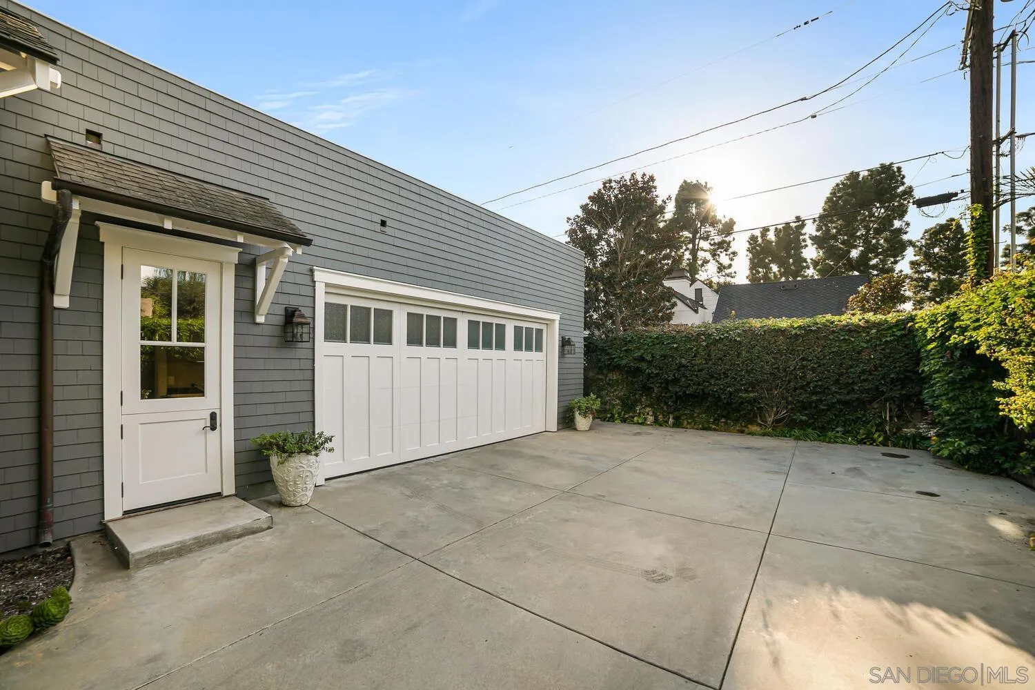 https://cdn.realtyfeed.com/cdn/127/260025265/55c59aab6ff24952bbaeb903b300d078.webp