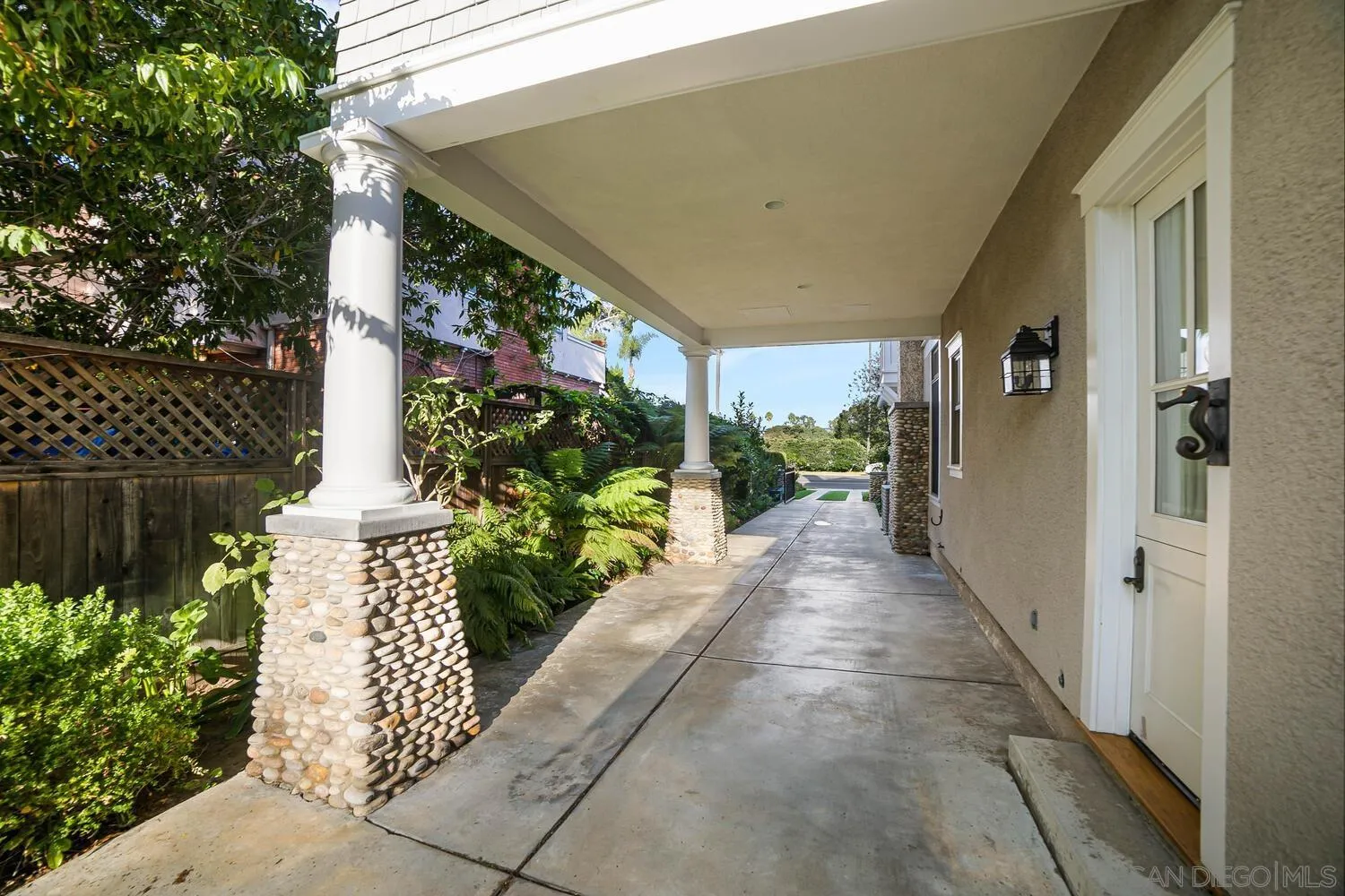 https://cdn.realtyfeed.com/cdn/127/260025265/adc2f57d0091b80948996f38356dbb5a.webp