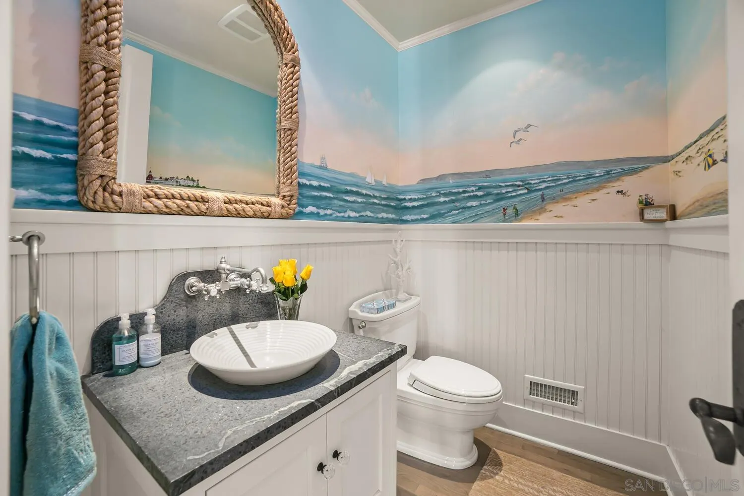 https://cdn.realtyfeed.com/cdn/127/260025265/d8956b4967bfa729b575fbf03fd687d0.webp