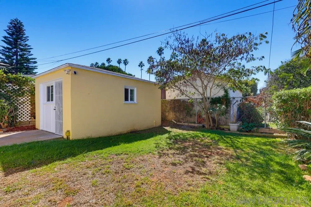 4543 Voltaire St, San Diego, CA 92107 4543 Voltaire St, San Diego, CA 92107