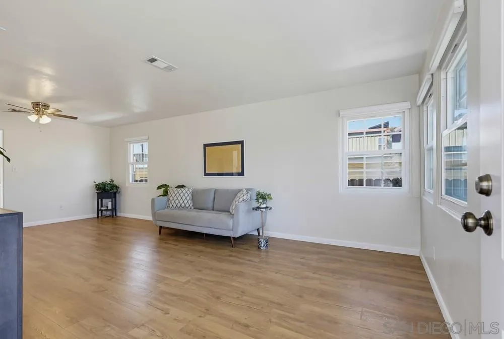 4543 Voltaire St, San Diego, CA 92107 4543 Voltaire St, San Diego, CA 92107