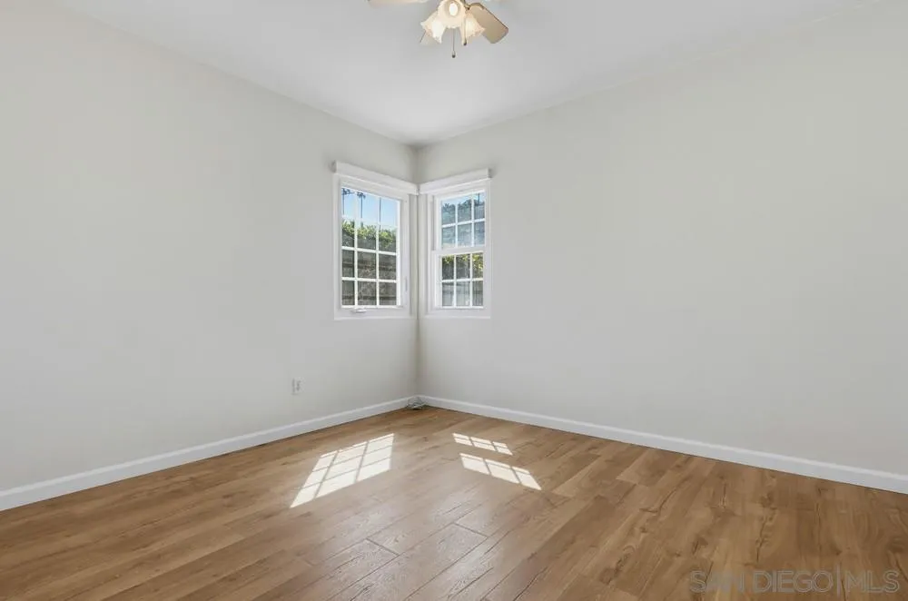 4543 Voltaire St, San Diego, CA 92107 4543 Voltaire St, San Diego, CA 92107