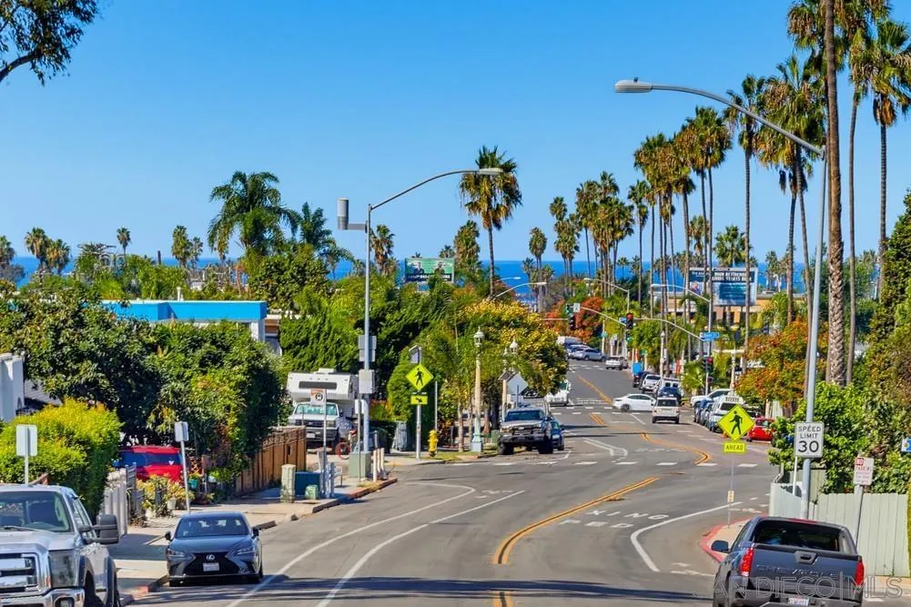 4543 Voltaire St, San Diego, CA 92107 4543 Voltaire St, San Diego, CA 92107
