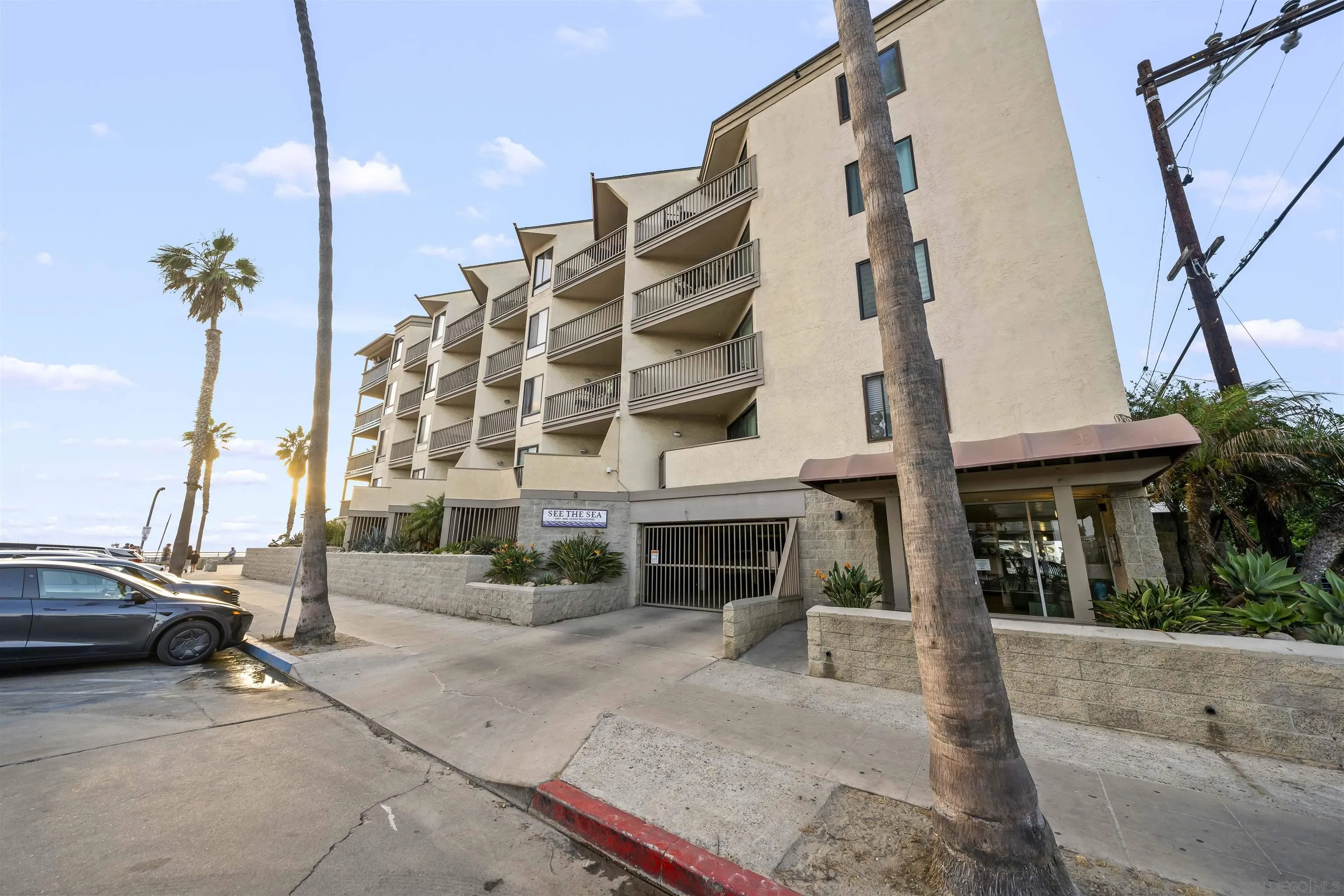 https://cdn.realtyfeed.com/cdn/127/260025275/48c5d16a099e0693e270eb8b5d4e3901.webp