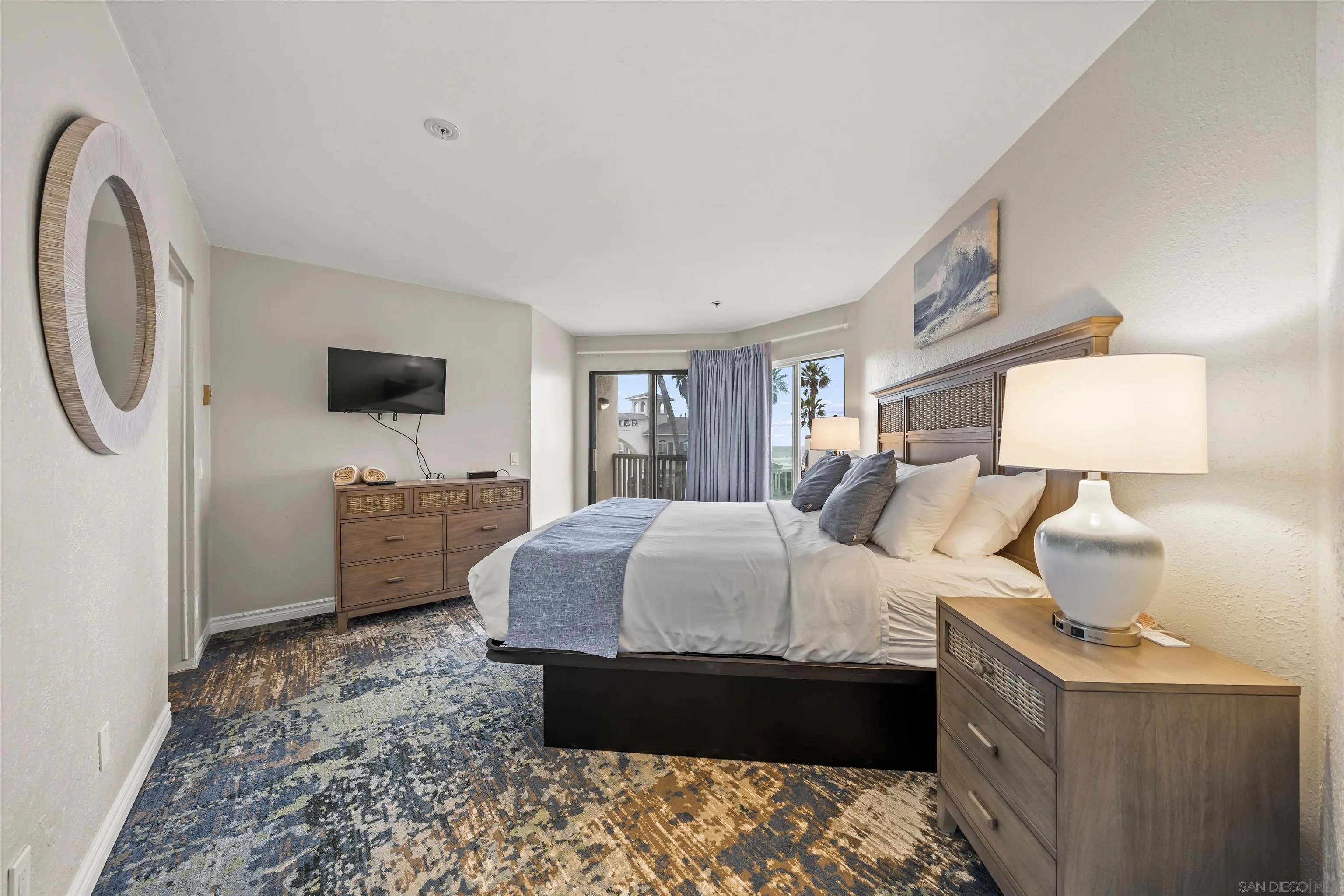https://cdn.realtyfeed.com/cdn/127/260025275/57ad1ff4c37bcbb36db2cf40d507f313.webp