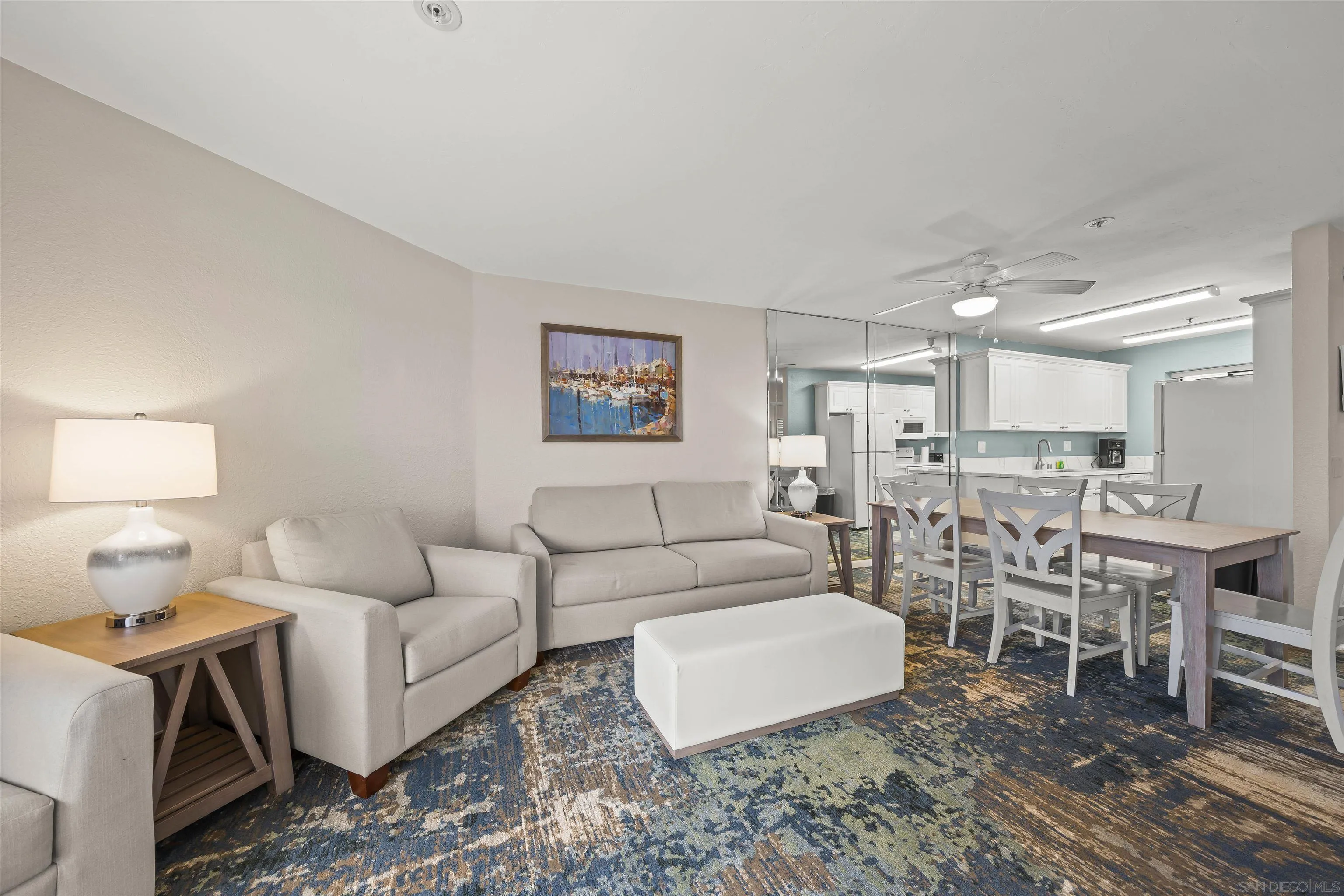 https://cdn.realtyfeed.com/cdn/127/260025275/e32a58919b8a31d6a8a045cc34b82eed.webp