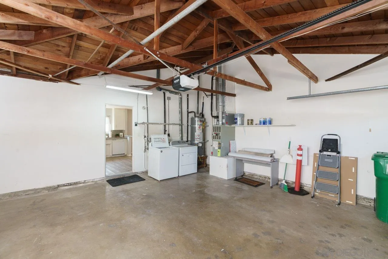133 Cregar Street, Oceanside, CA 92054 133 Cregar Street, Oceanside, CA 92054