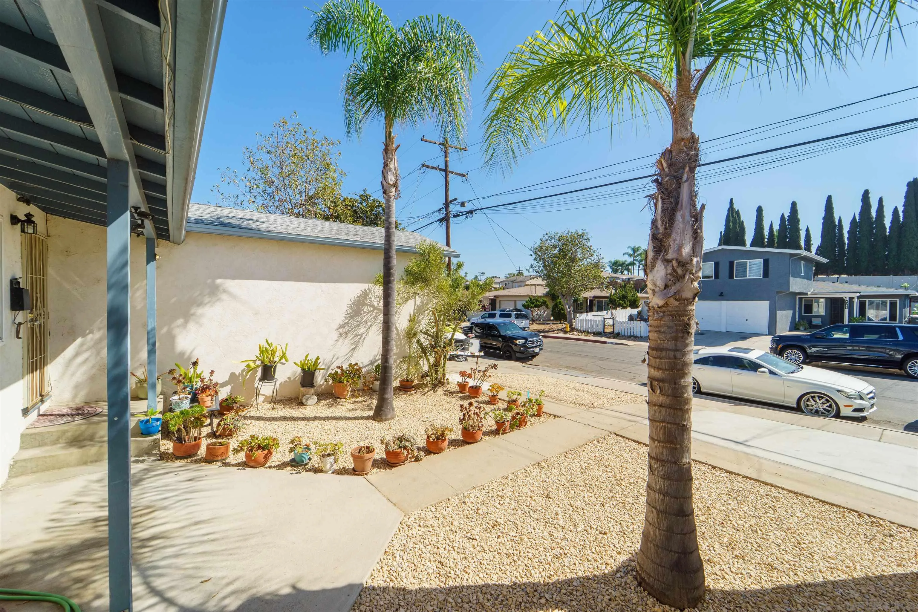 6080-82 Horton, La Mesa, CA 91942