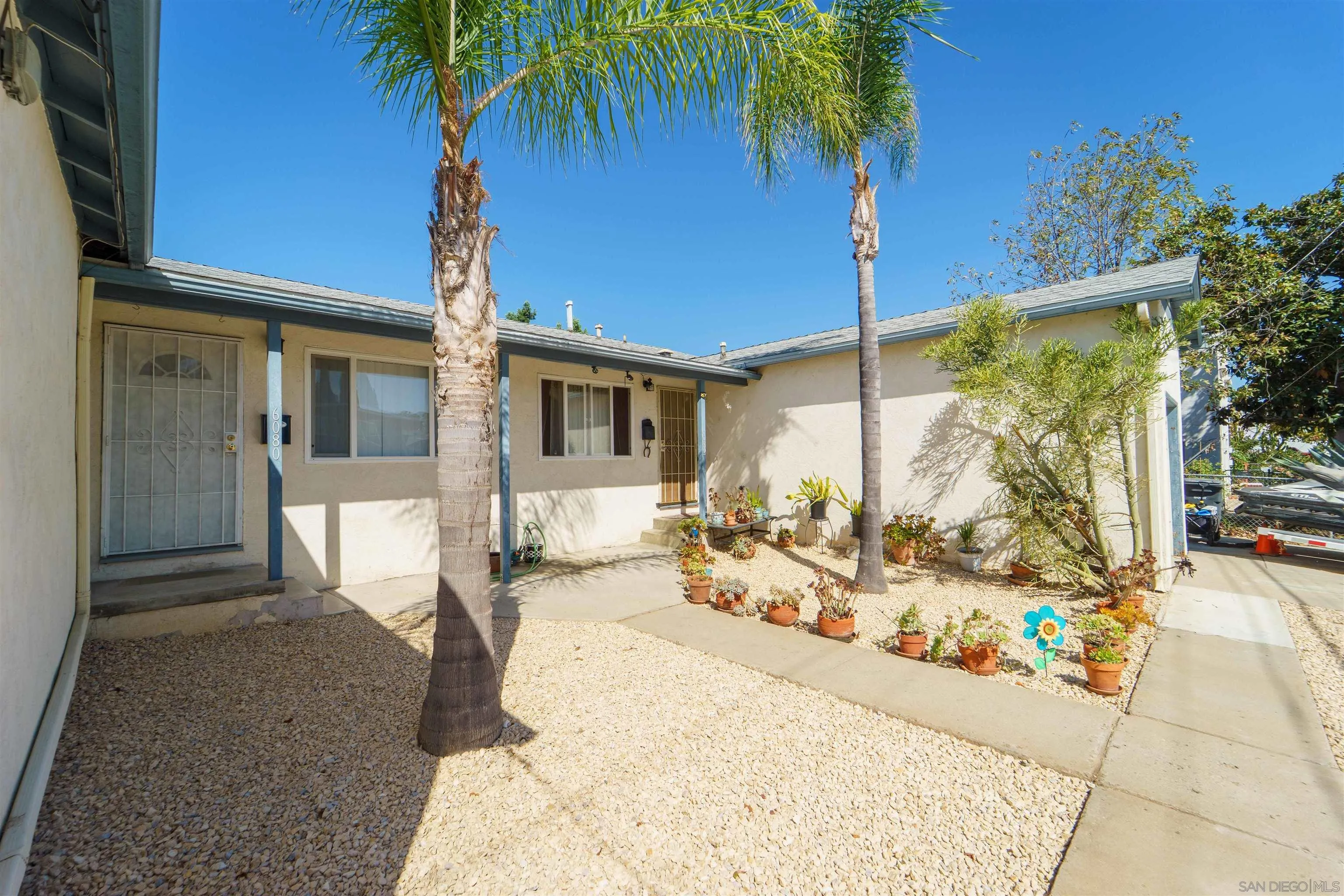 6080-82 Horton, La Mesa, CA 91942