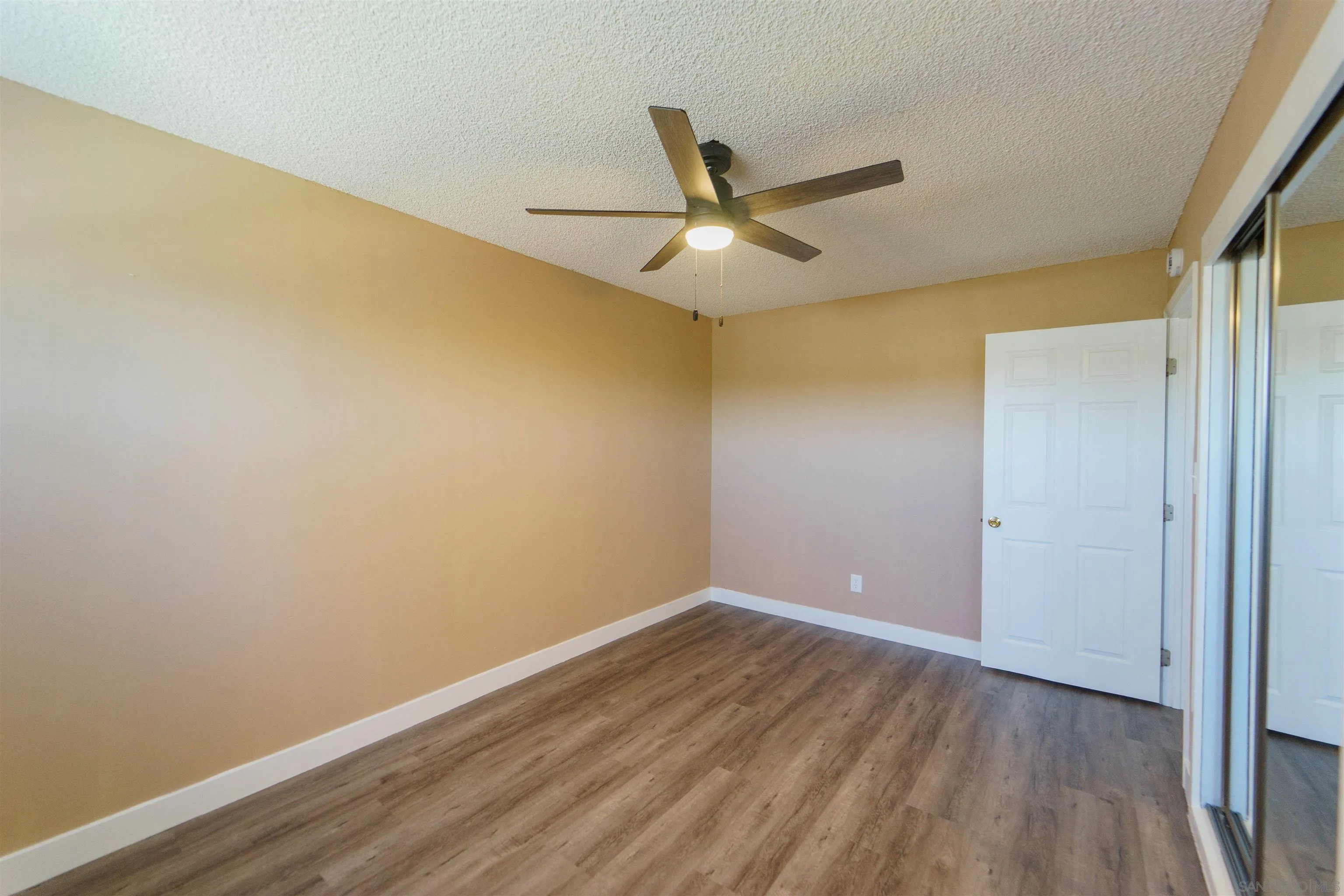 6080-82 Horton, La Mesa, CA 91942