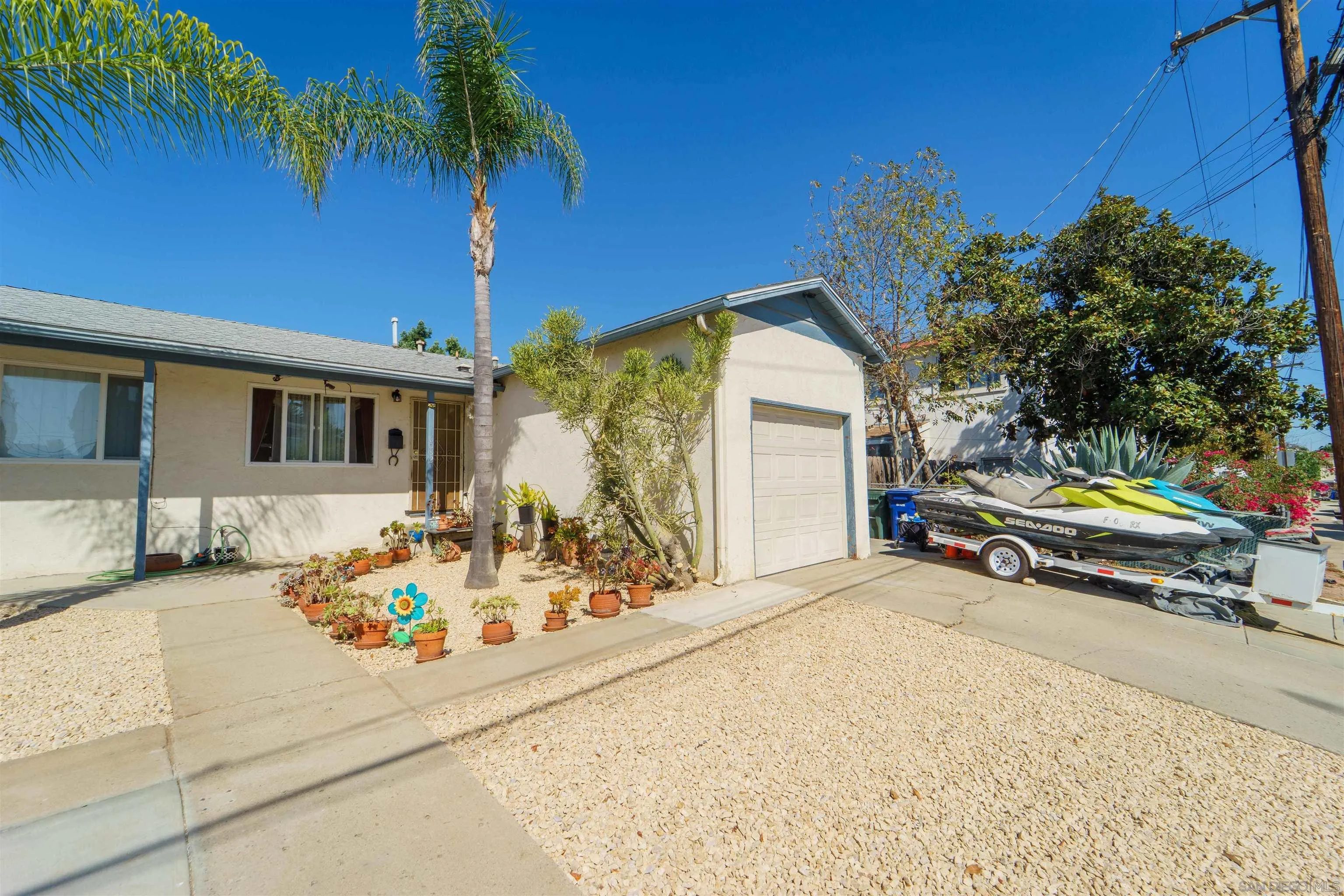 6080-82 Horton, La Mesa, CA 91942