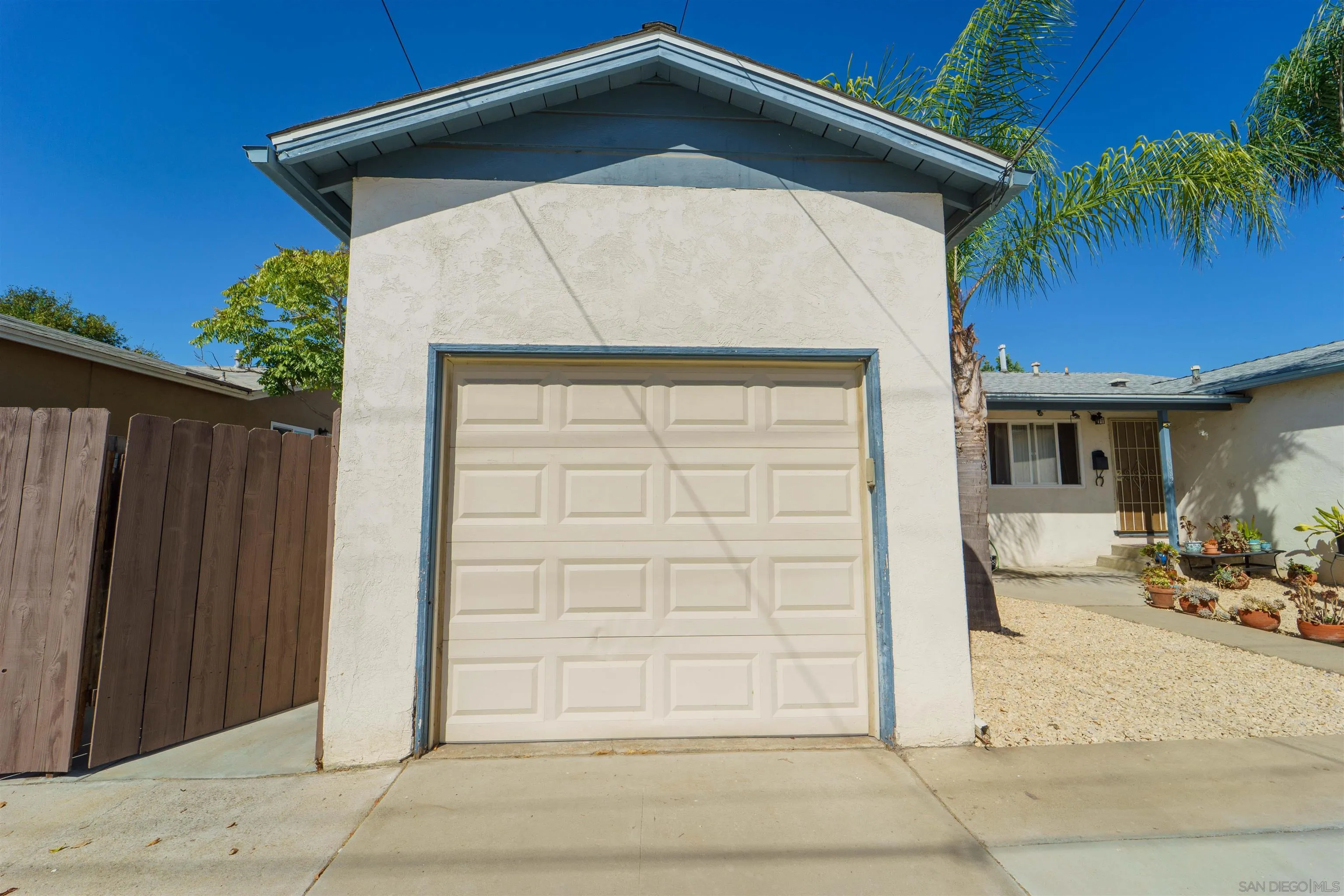 6080-82 Horton, La Mesa, CA 91942