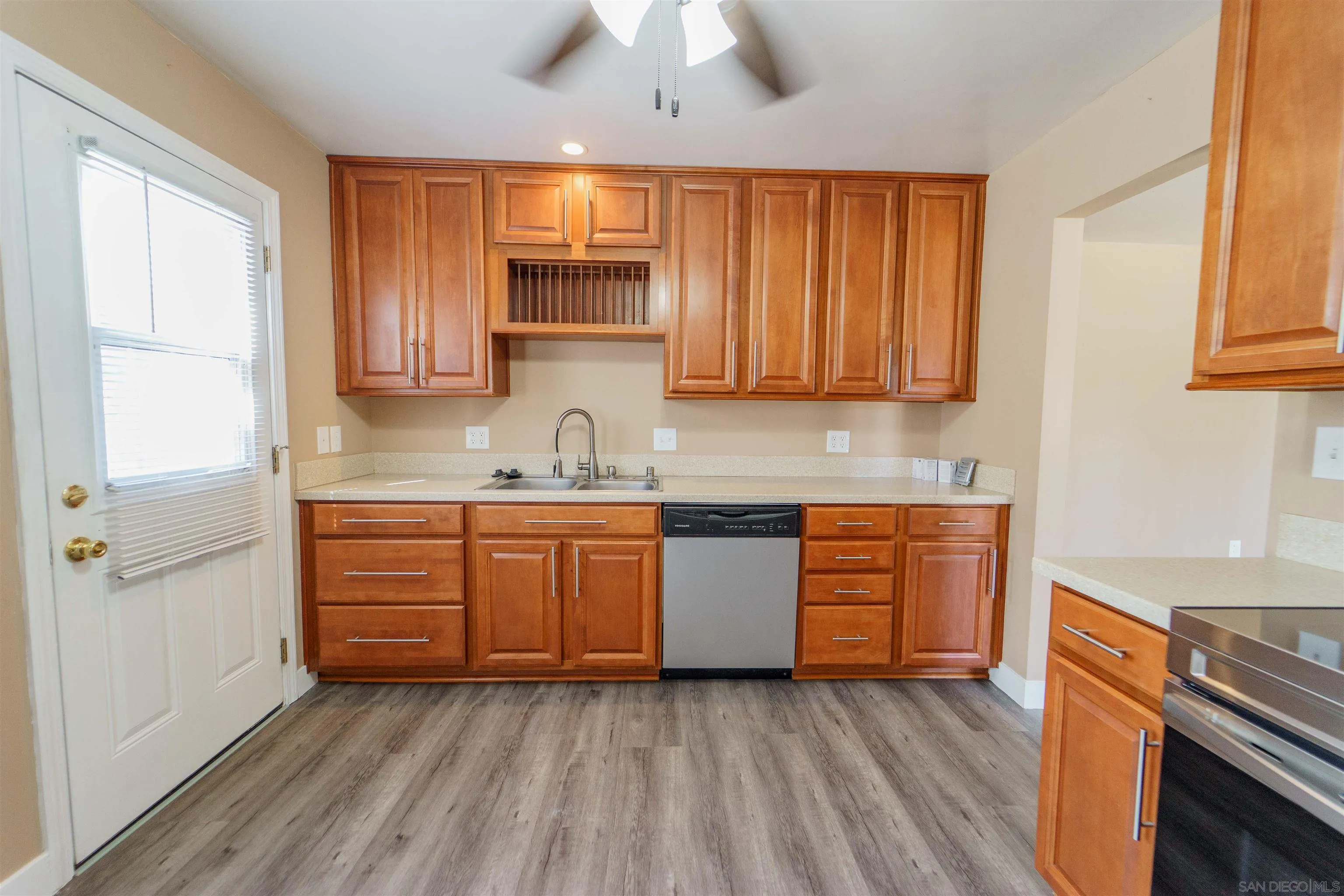 6080-82 Horton, La Mesa, CA 91942
