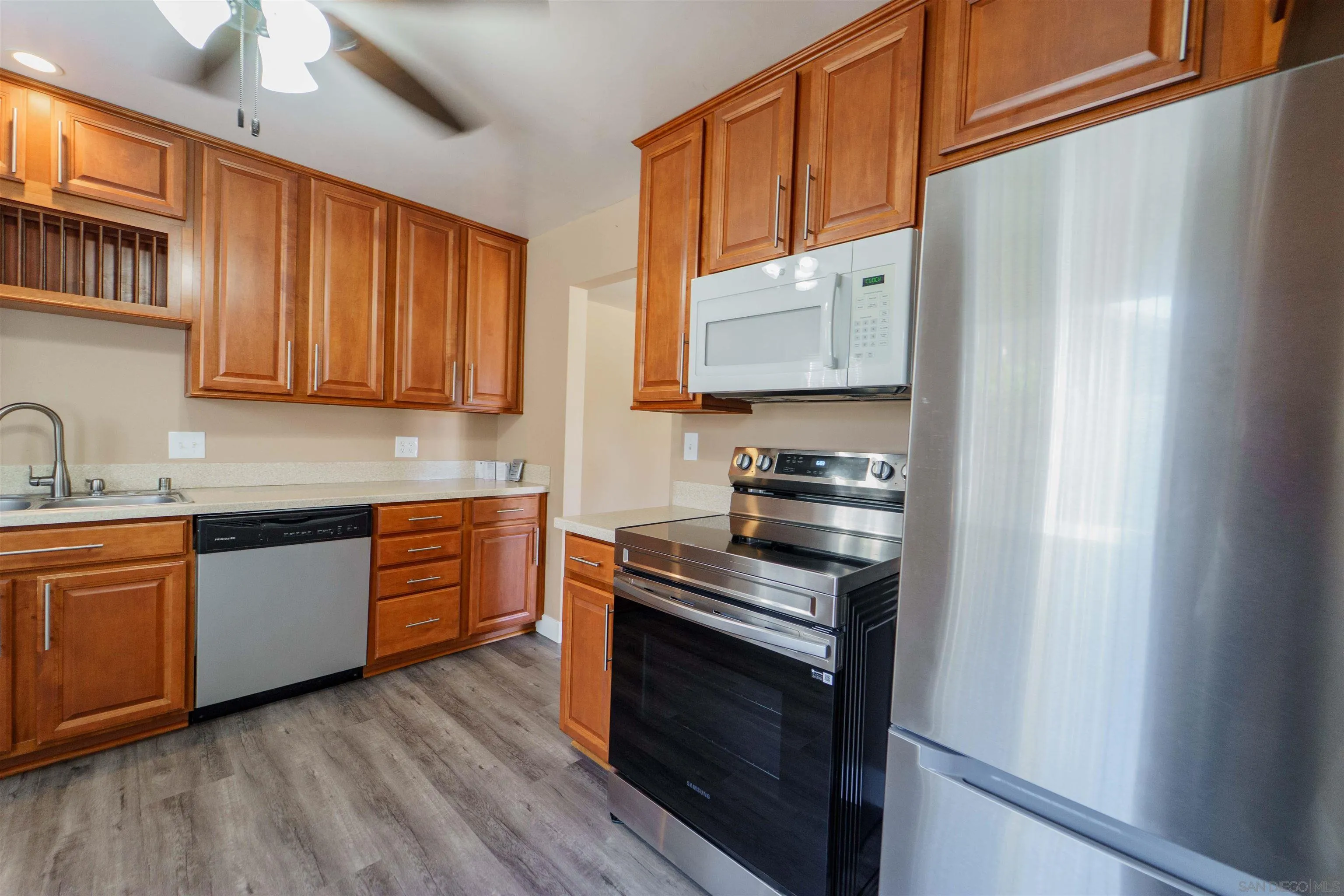 6080-82 Horton, La Mesa, CA 91942