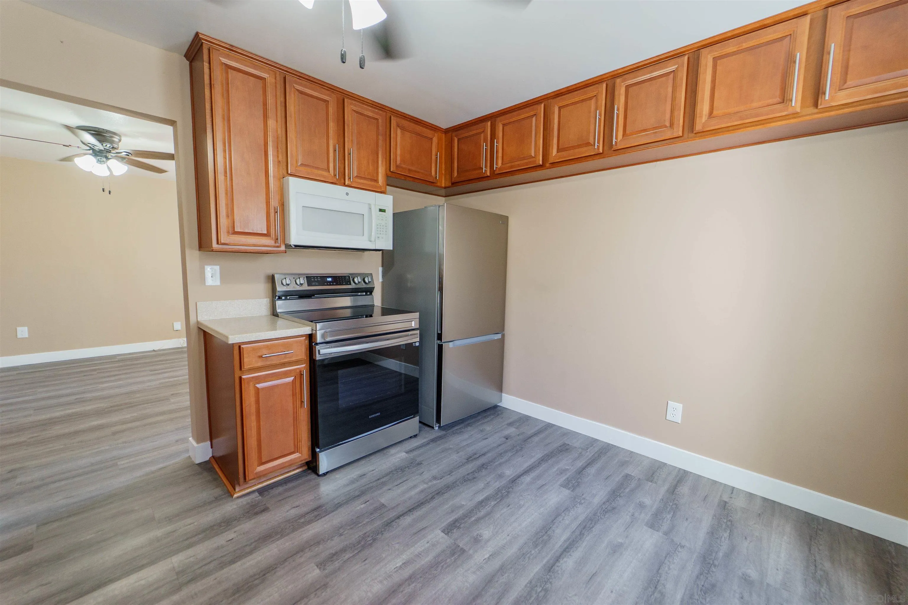 6080-82 Horton, La Mesa, CA 91942