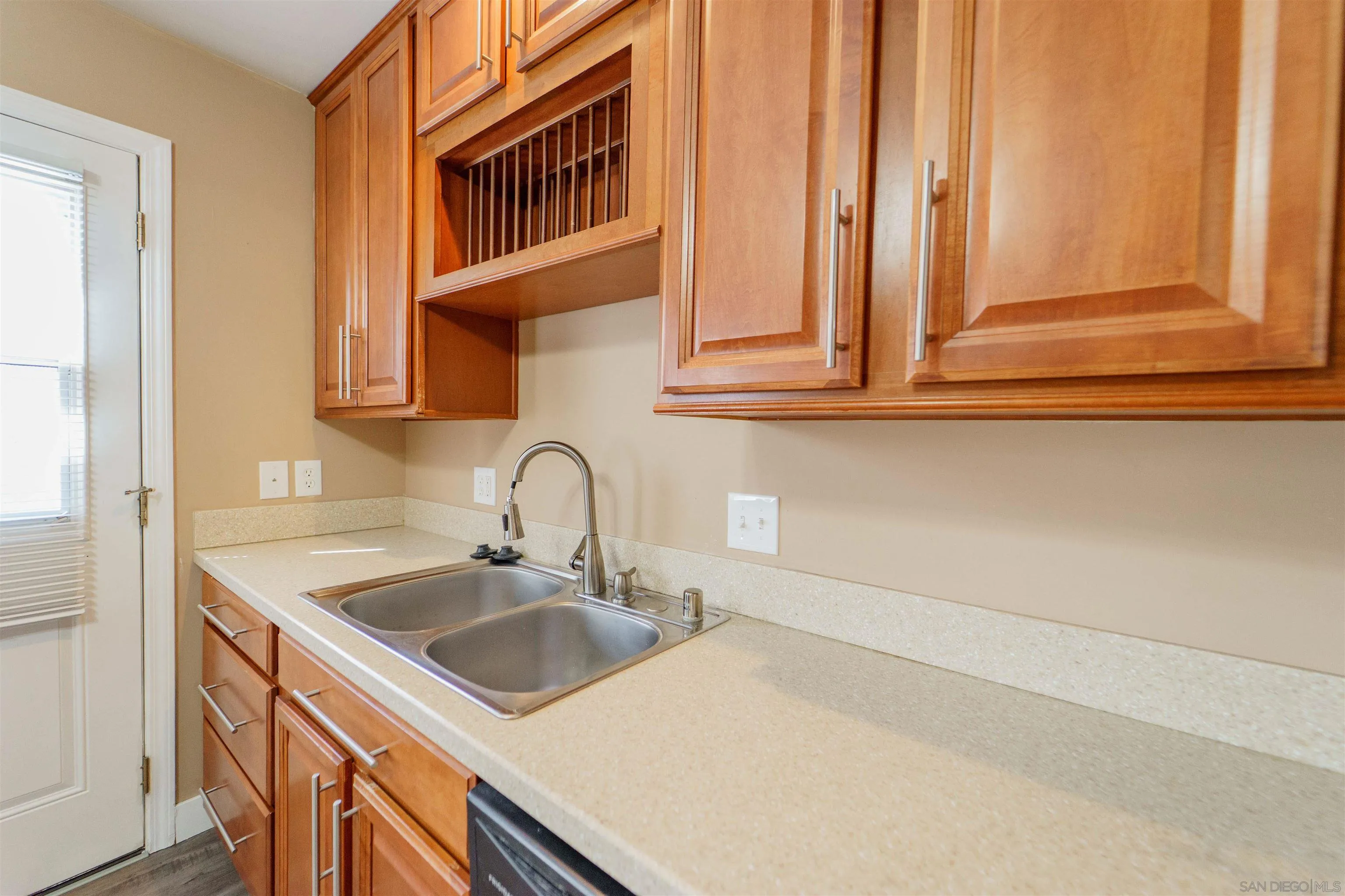 6080-82 Horton, La Mesa, CA 91942