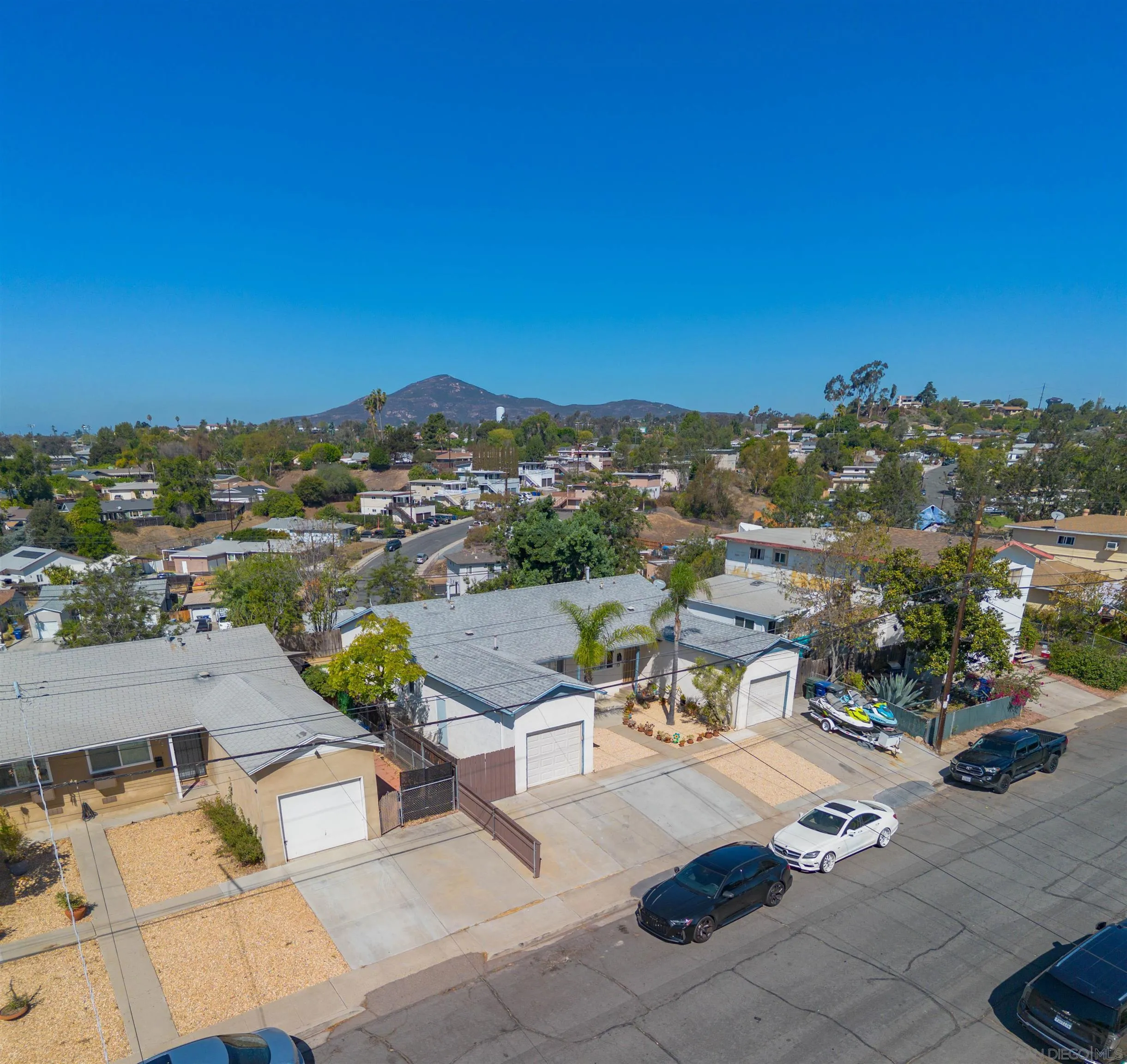 6080-82 Horton, La Mesa, CA 91942