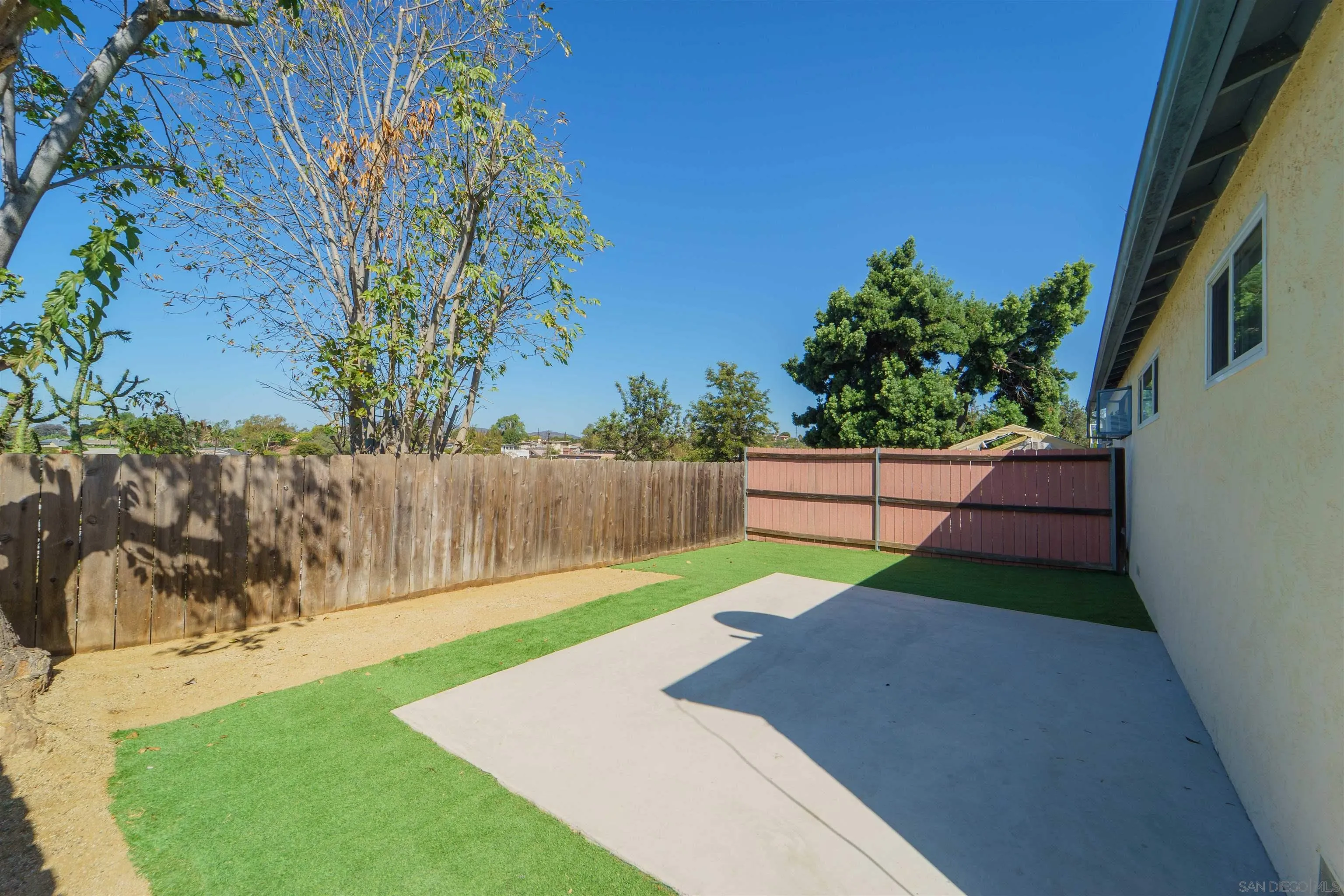 6080-82 Horton, La Mesa, CA 91942