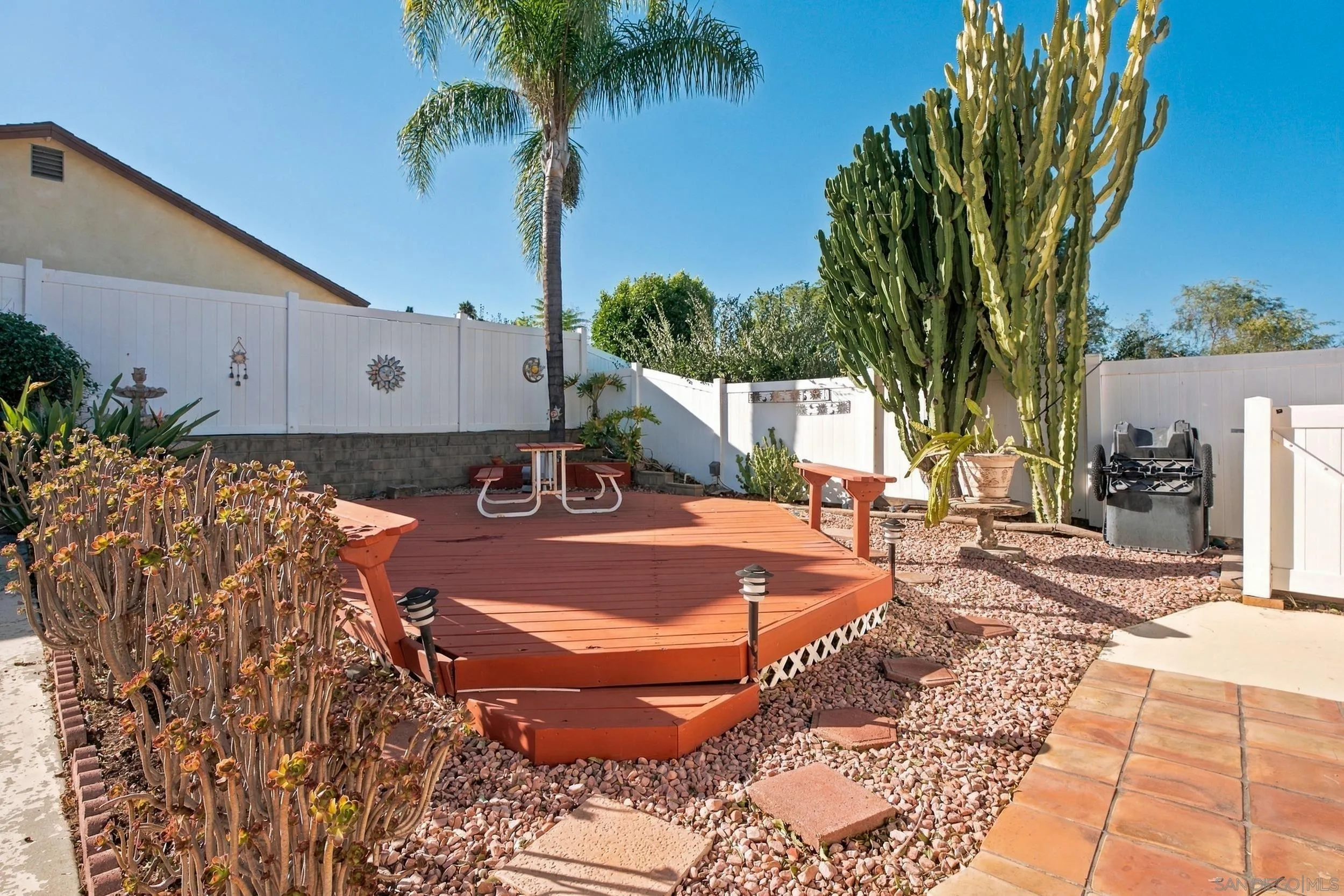 https://cdn.realtyfeed.com/cdn/127/260025290/6c8fa0096124e5bd35c692c5ccbd1249.webp