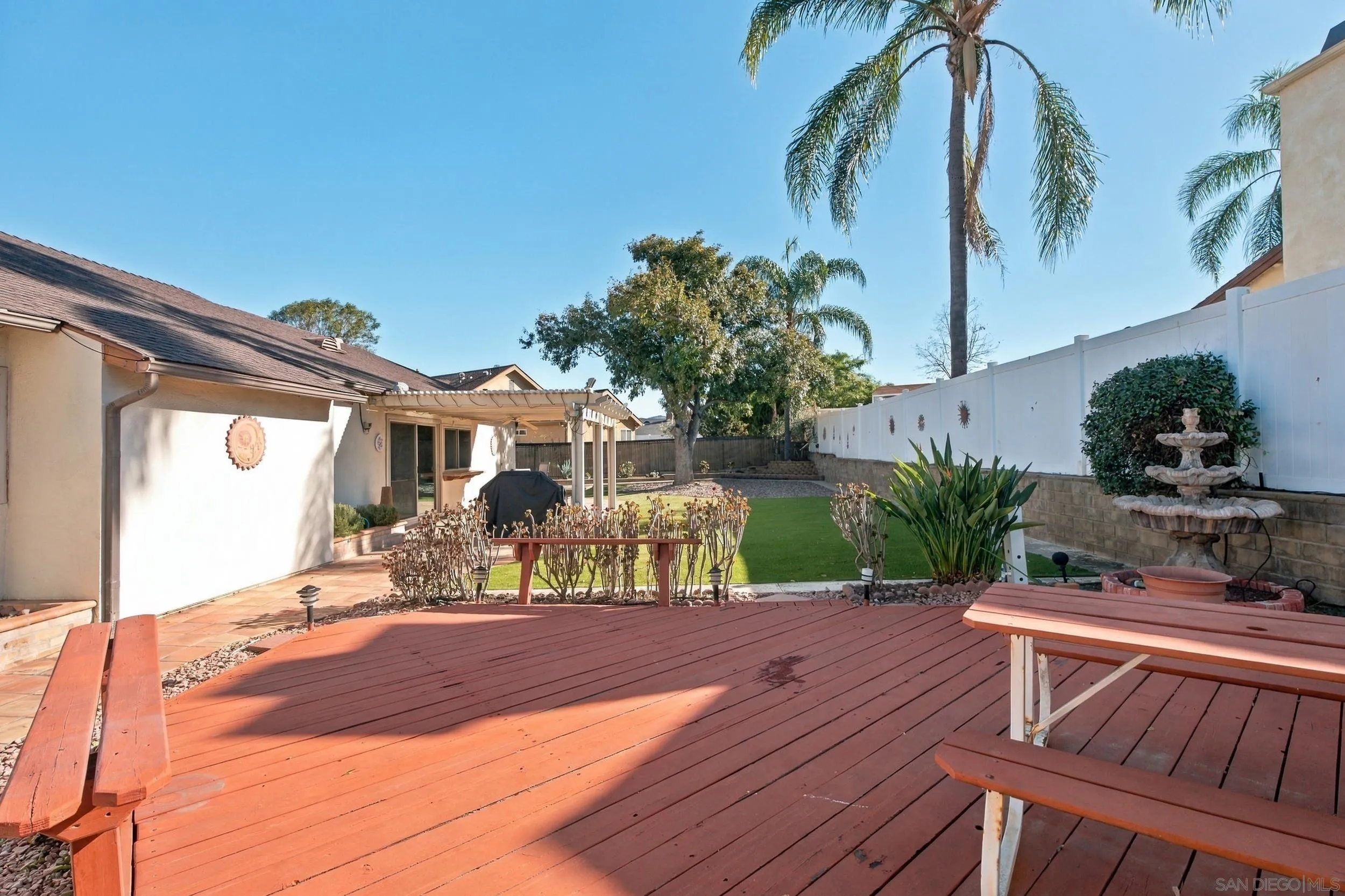 https://cdn.realtyfeed.com/cdn/127/260025290/8ae008b22cbd9110eca14c8a770850d9.webp