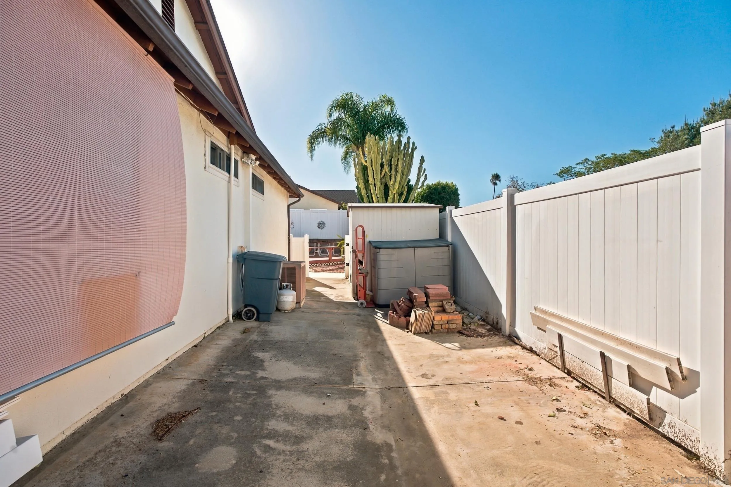 https://cdn.realtyfeed.com/cdn/127/260025290/ad5da2767b4e54d7cdb7b588cbf0473c.webp