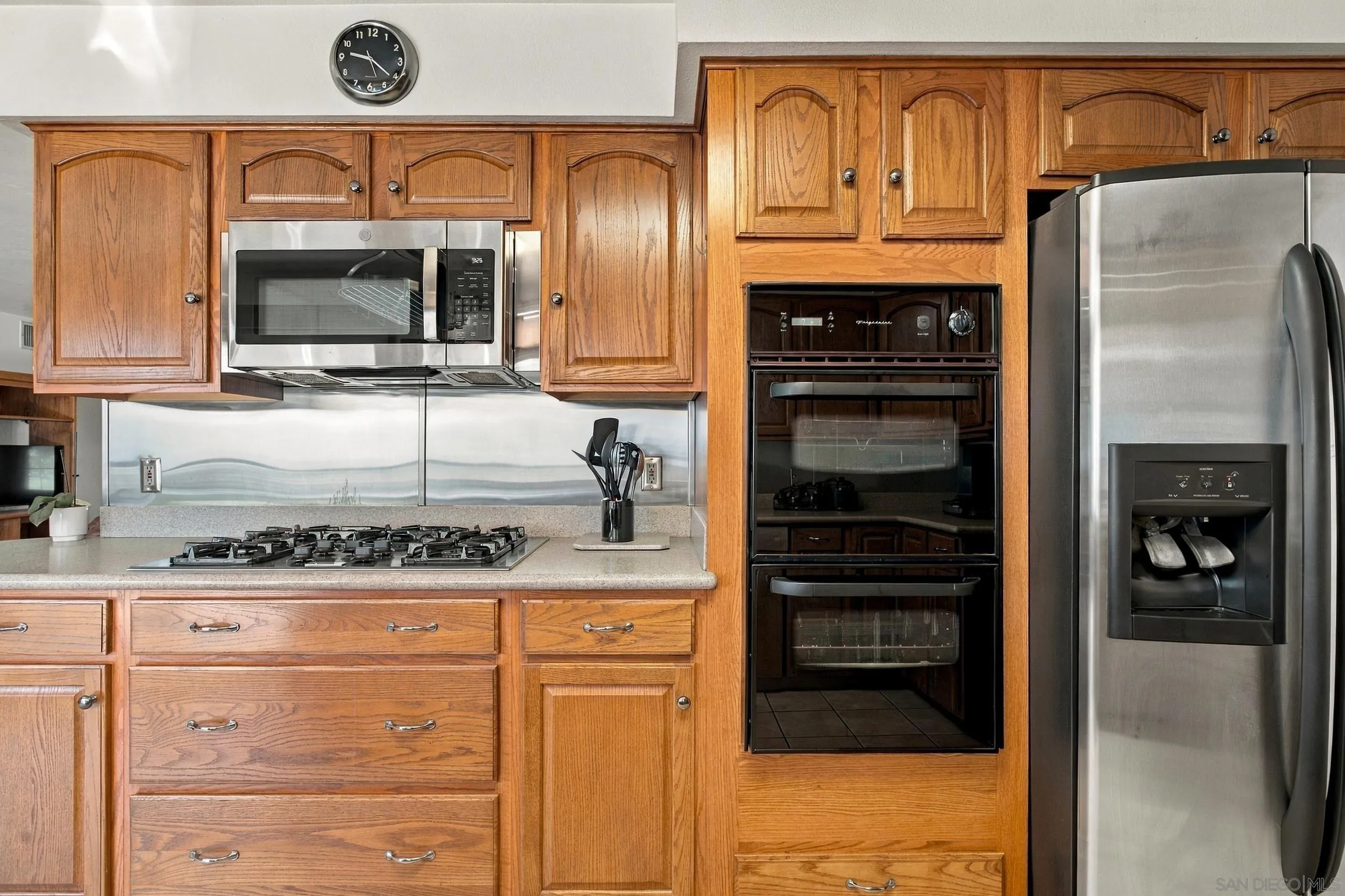 https://cdn.realtyfeed.com/cdn/127/260025290/c6d066ac0e4c08e1e268b1ccca04bf0a.webp