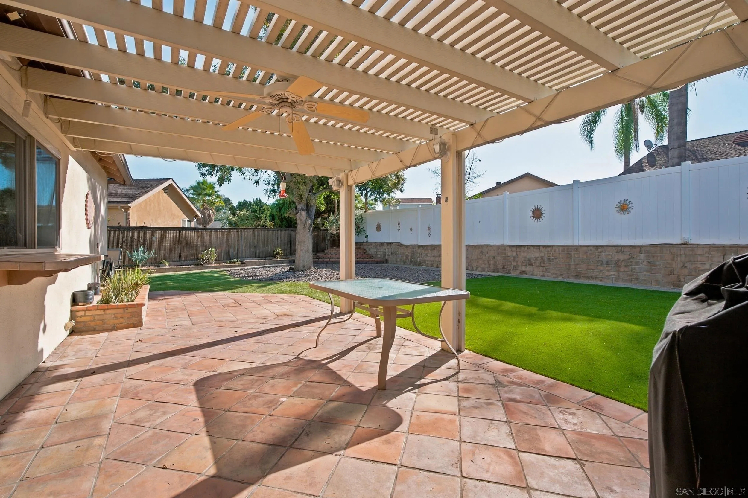https://cdn.realtyfeed.com/cdn/127/260025290/e9489d83dbb2921de8d5eef37dc5f3fd.webp