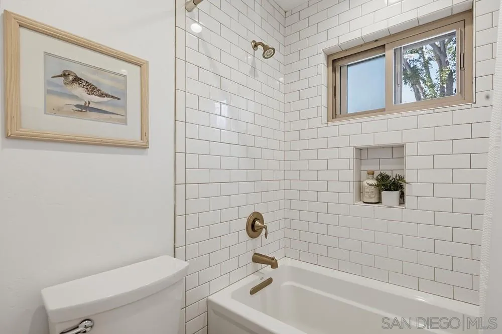 https://cdn.realtyfeed.com/cdn/127/260025294/2fd4a7453582014809fa89143286fe17.webp