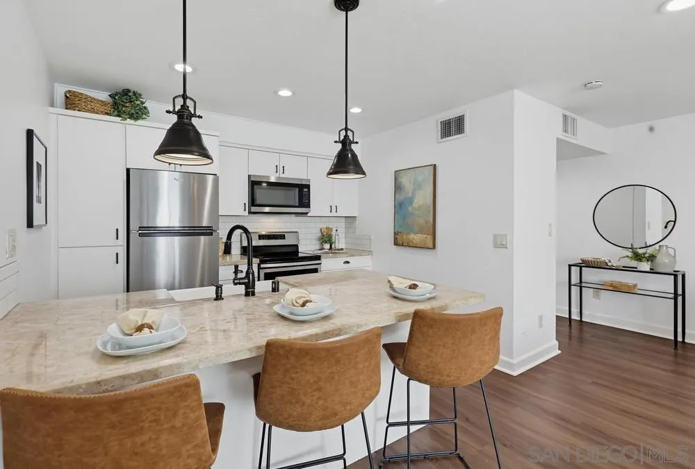 https://cdn.realtyfeed.com/cdn/127/260025294/3868616f7121929c29bcdae42c21f25f.webp