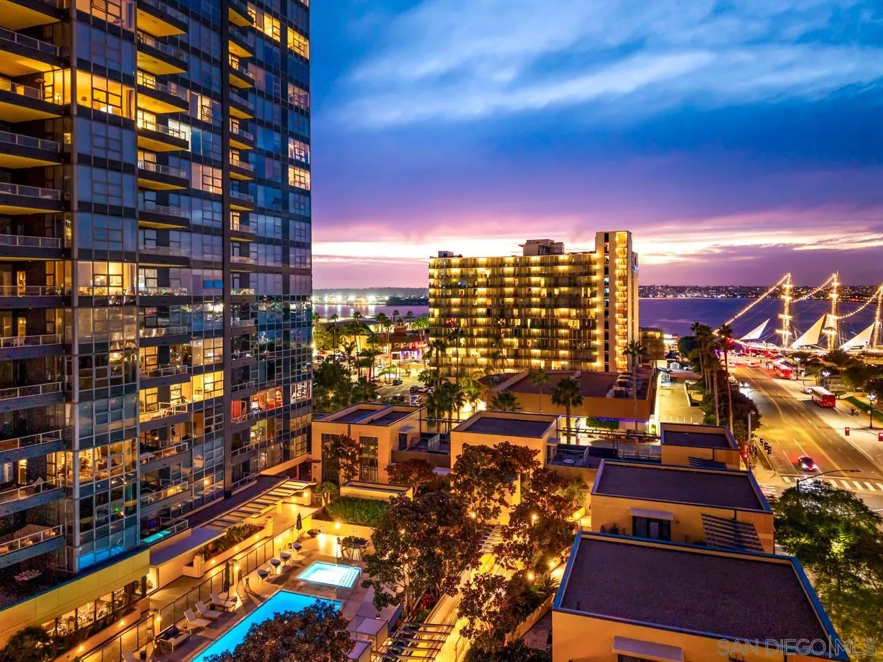 1325 Pacific Hwy, #706, San Diego, CA 92101