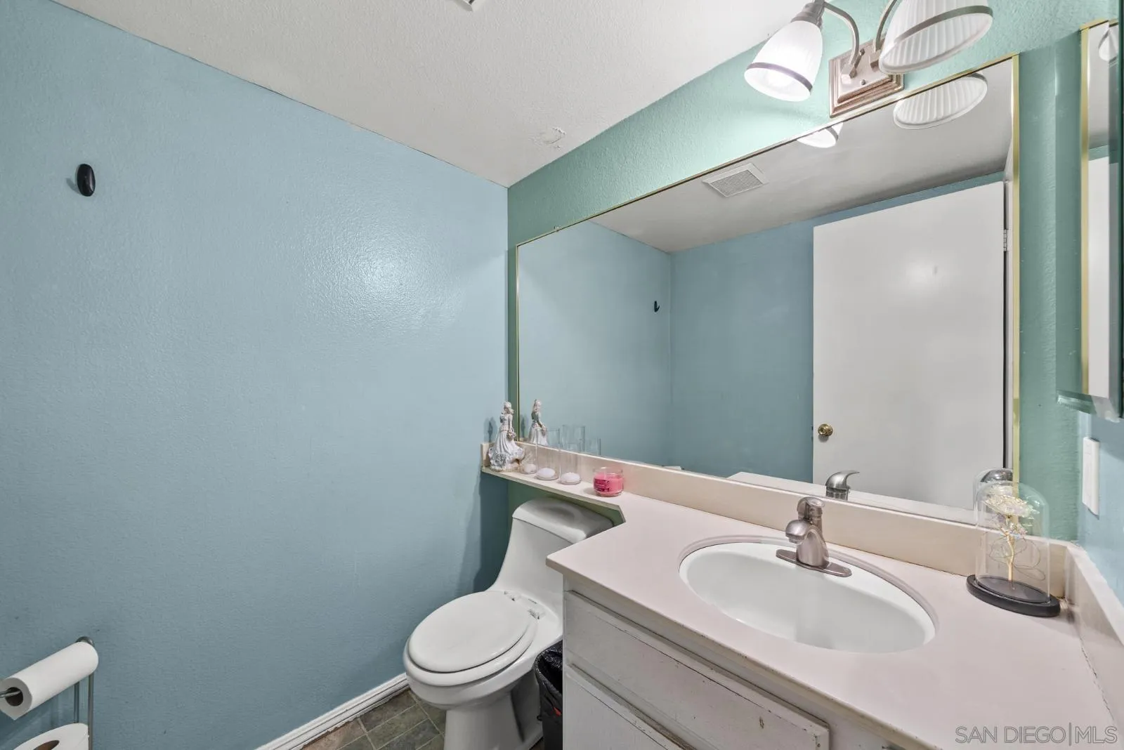 https://cdn.realtyfeed.com/cdn/127/260025308/55339c0aa6268c88aa3c1a6ca7a020ef.webp
