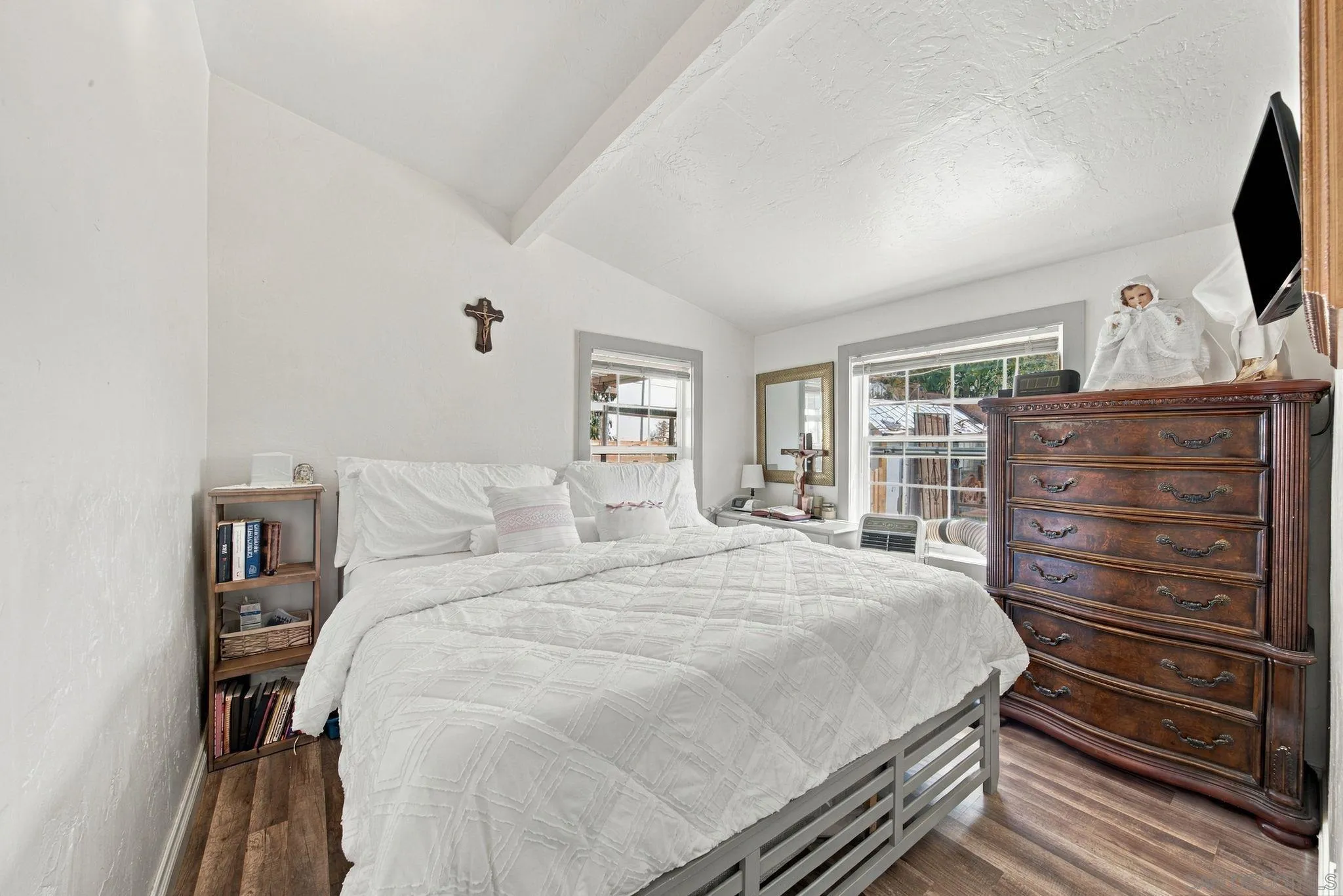 https://cdn.realtyfeed.com/cdn/127/260025310/299a929172af54a4bf06508dc8d0378c.webp