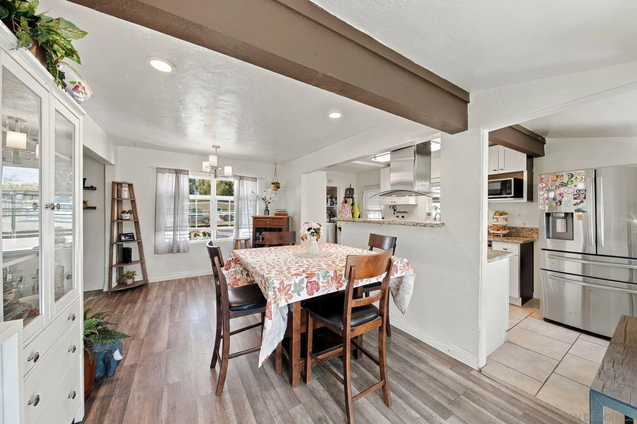 https://cdn.realtyfeed.com/cdn/127/260025310/2eaf498f7da27444b12c5fc13ead9f67.webp