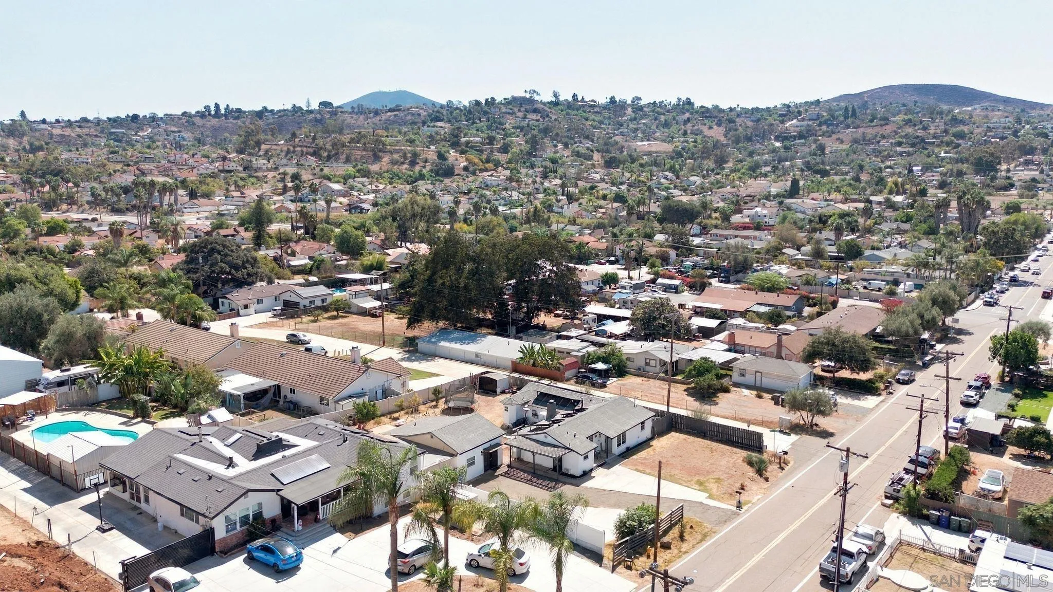 3555 Helix St, Spring Valley, CA 91977