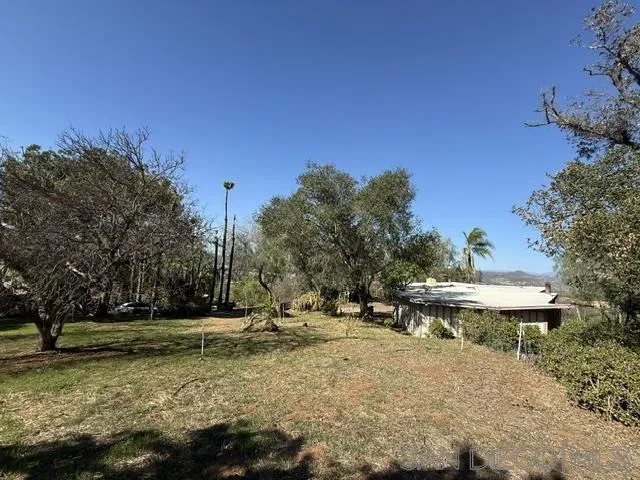 https://cdn.realtyfeed.com/cdn/127/260025315/0fefd545bcf184fc7b548218681f9bd1.webp