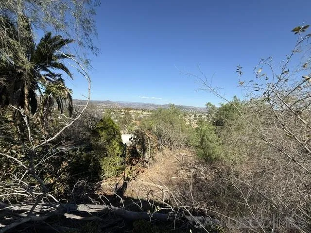 https://cdn.realtyfeed.com/cdn/127/260025315/709e6a91fb87767dbbe840e2d5776c67.webp